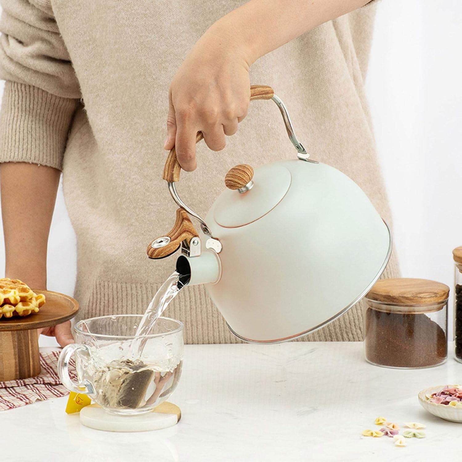 2.5L Whistling Kettle Camping with Anti-scalding Wooden Handle Gas Hob Stove Induction Kitchen Teapot Stainless Steel Coffee Tea Kettle-Beige