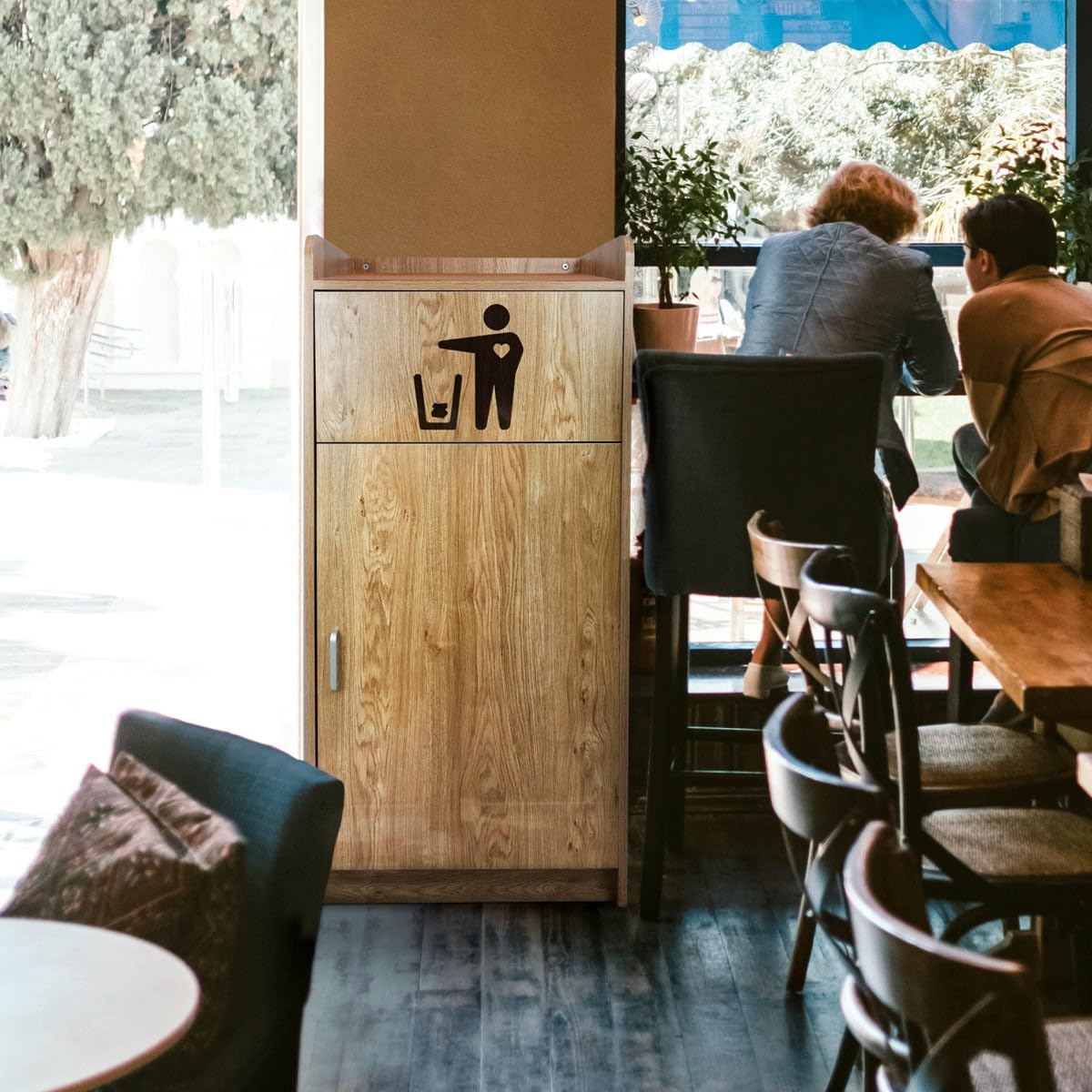 Contenitore Pattumiera Svuota Vassoi in Legno Commerciale Capacità 100L Pattumiera Mensa Commerciale Porta Cestino Fast Food Sportello Basculante con Cestino 100 L Incluso - Legno Chiaro