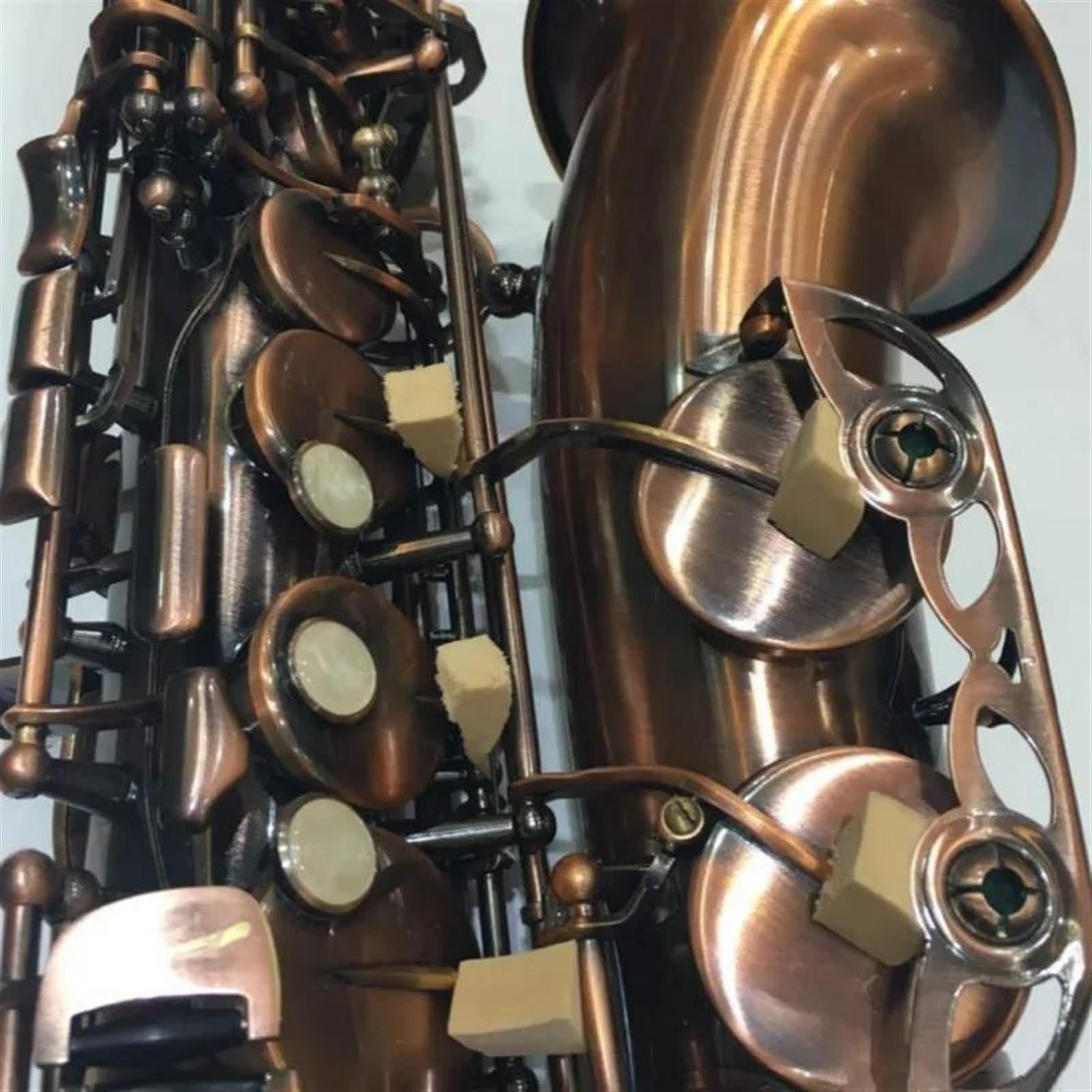 Saksofon Altowy Korpus Z Mosiądzu Antyczna Powierzchnia E Płaski Saksofon Eb Tune Z Ustnikiem Instrument Muzyczny profesjonalny Saksofon