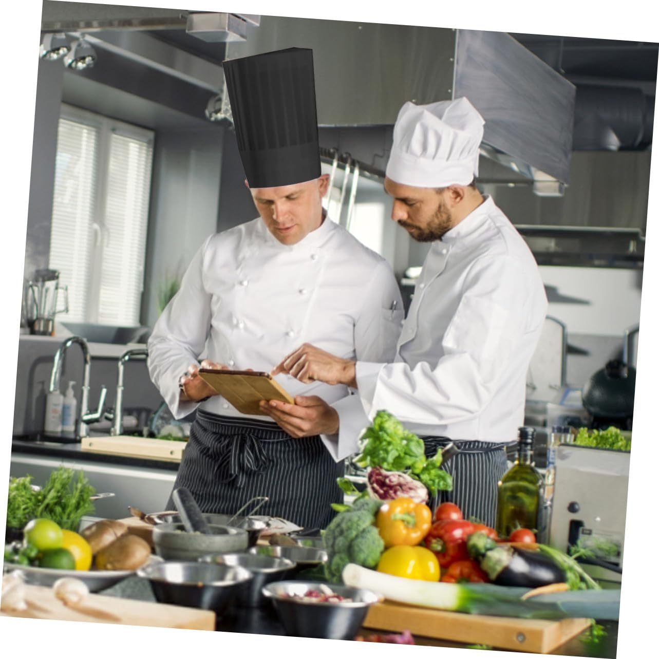 ORFOFE 20 Piezas Sombrero de Cocinero Desechable Gorro de Cocina Anti-Manchas Ecológico y Biodegradable para Chefs y Catering