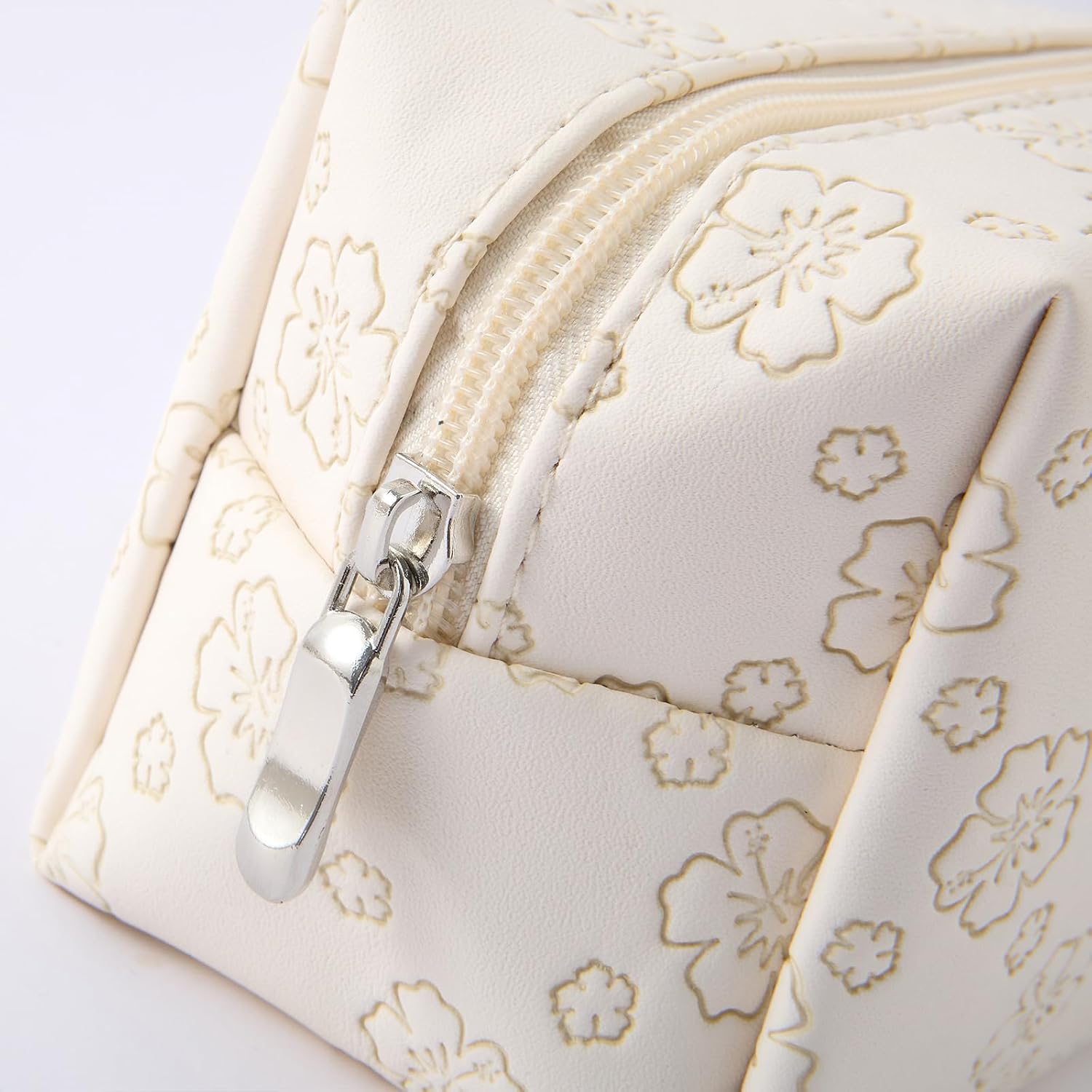 Print Floar Small makeup Pouch bag Cosmetic Bag with Zipper Cute Travel Toiletry Bag Waterproof PU Leather Preppy Makeup Pouch Birthday Gift for Teen Girls Women