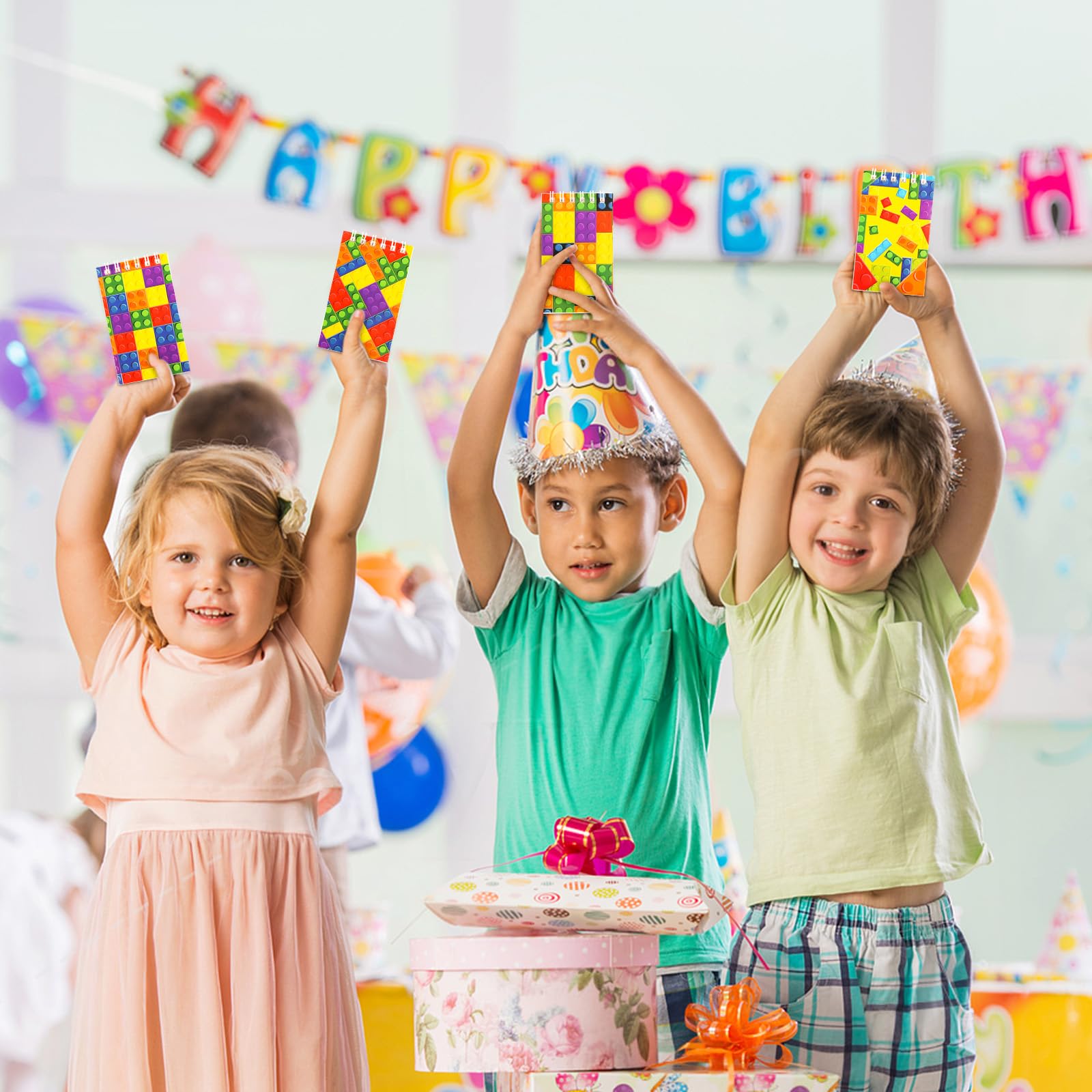 Atiloy Paquete de 24 mini cuadernos de bloques de construcción a granel, coloridos blocs de notas en espiral para niños, suministros de fiesta temática de carnaval, decoración para adolescentes, niñas
