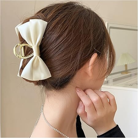 Amazon Co Jp ヘアクリップ バンスクリップ 髪留め 髪飾り オフィス シンプル ヘアアクセサリー 韓国風 バナナクリップ クリップ 大きめ 人気 ヘアキャッチ おしゃれ 贈り物 レディース用 ベージュ色の蝶結び ビューティー