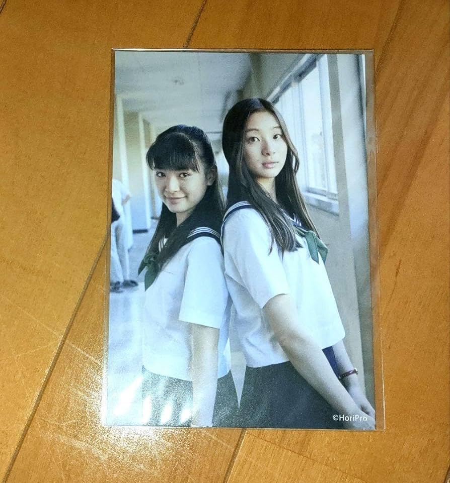 足立梨花　サイン色紙 サイン入り 足立梨花 リカ1