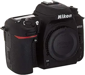 CAMERA DIGITAL NIKON D7500 (CORPO)