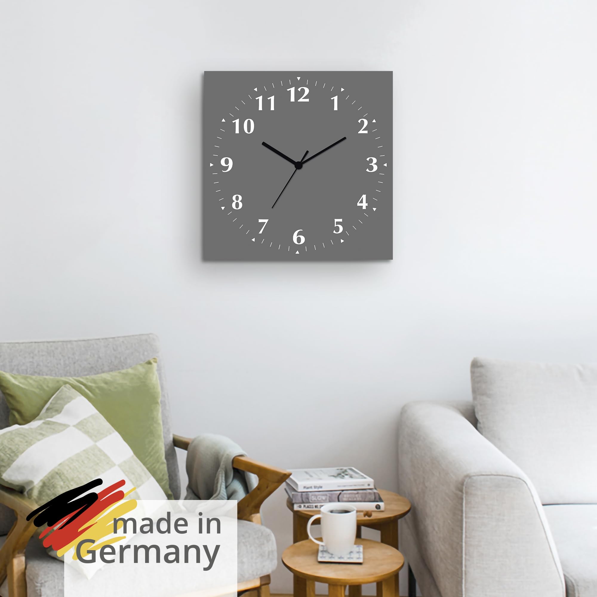 ARTLAND Wanddeko Wanduhr ohne Tickgeräusche Alu Funkuhr 30x30 cm Quadratisch Lautlos 12 Ziffern Farbig Schlichtes Design Grau S7KC