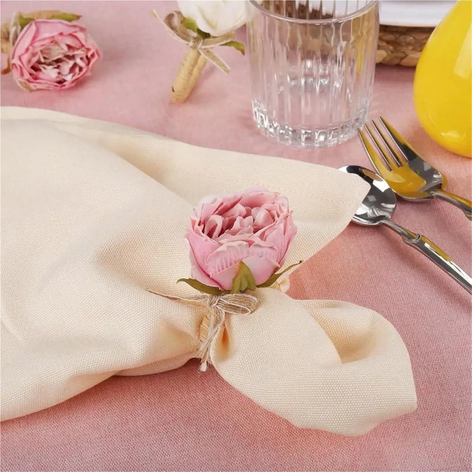 Lot de 24 ronds de serviette faits à la main en forme de rose avec nœud papillon - Décoration de table élégante