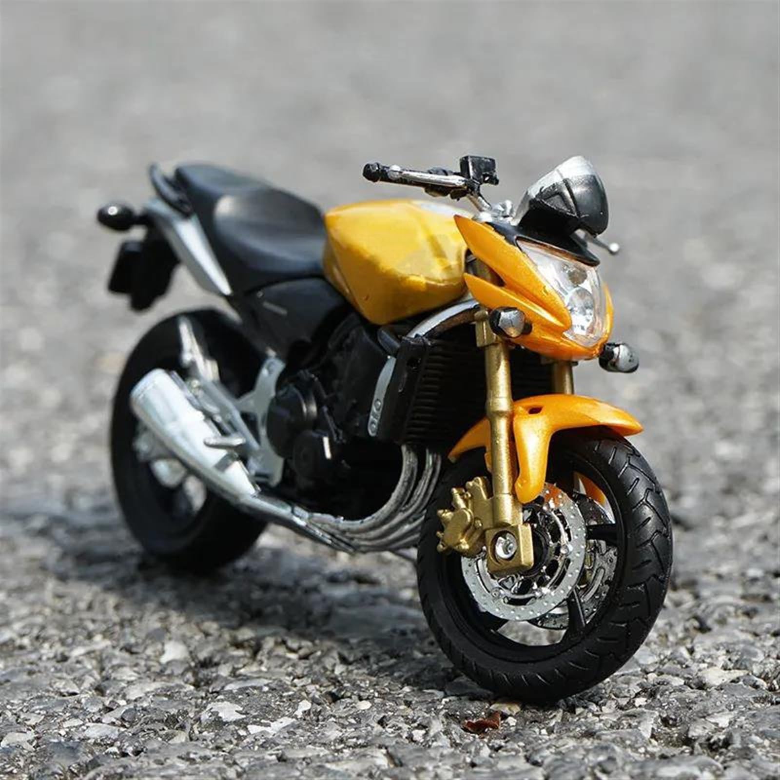 Amazon.co.jp: バイクスケールモデル 1/18 に適合するホンダ