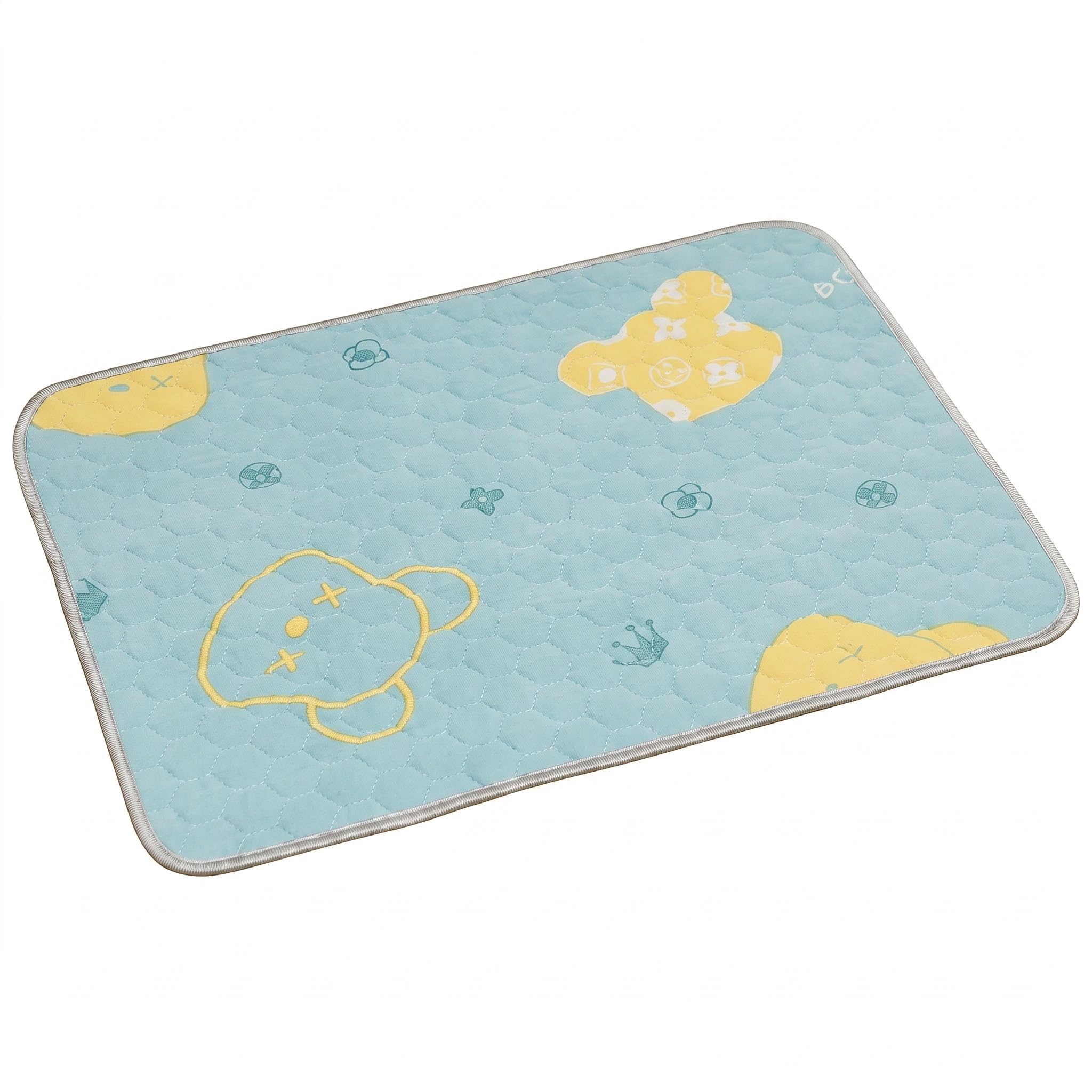CutitiUU Cooling Mat for Dogs and Cat,Dog Cooling Mat, Ice Silk Pet Cooling Pad for Summer, Pet Cooling Mat For Home And Travel Use,Washable Cat Cool Bed for Outdoor Indoor (40x50cm)