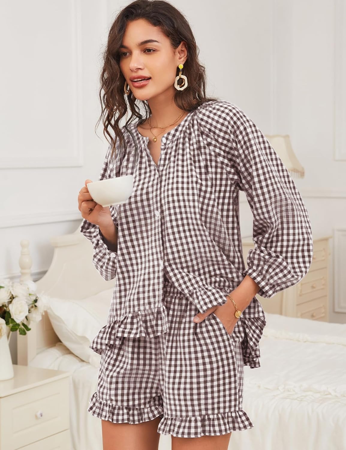 Flygo Women Gingham 2 Piece Pajama Sets Y2K Plaid Ruffle Short Sets Raglan Sleeve Shirt Lounge Shorts Sleepwear with Pockets