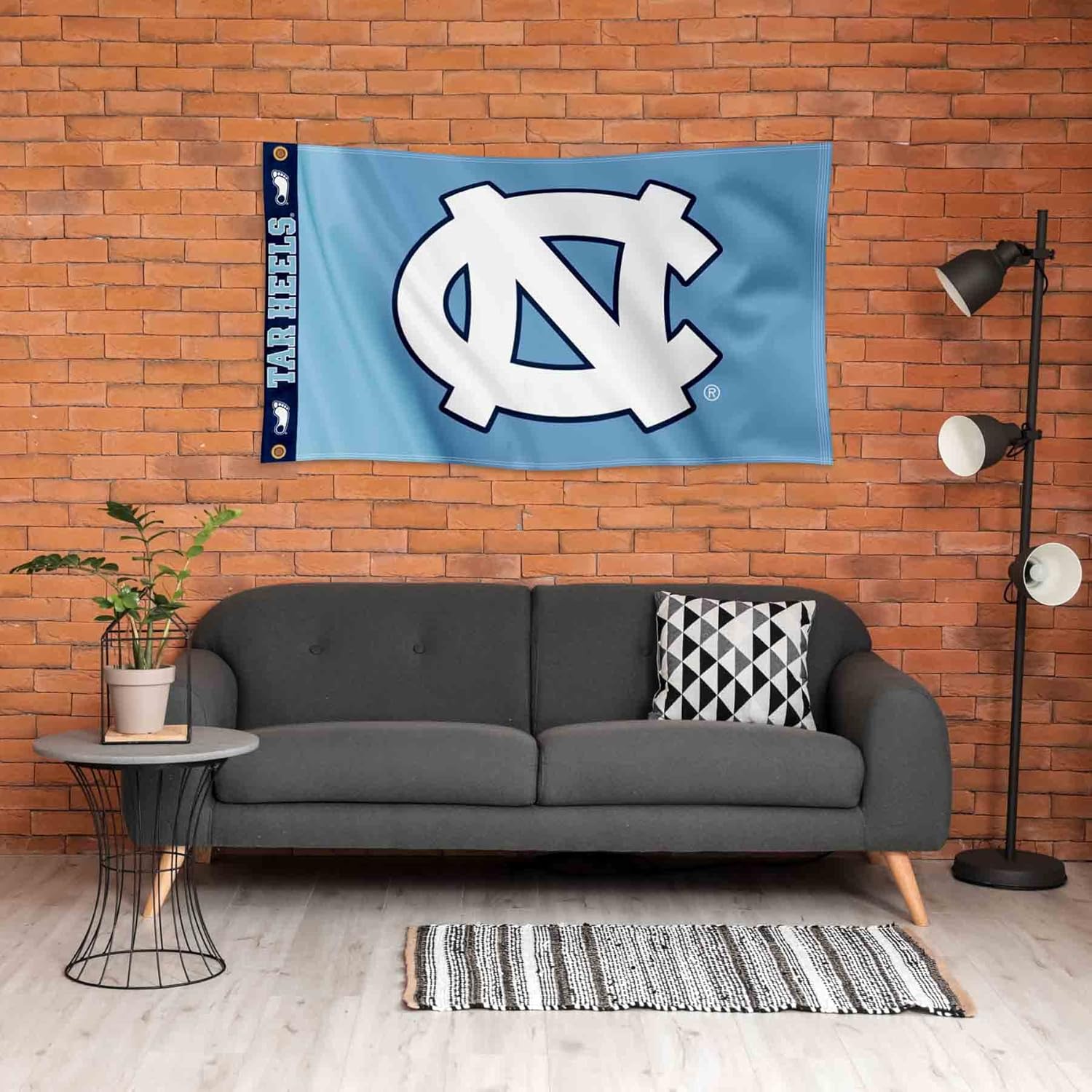 College Flags & Banners Co. UNC Tar Heels Printed Header 3x5 Foot Banner Flag - Image 4