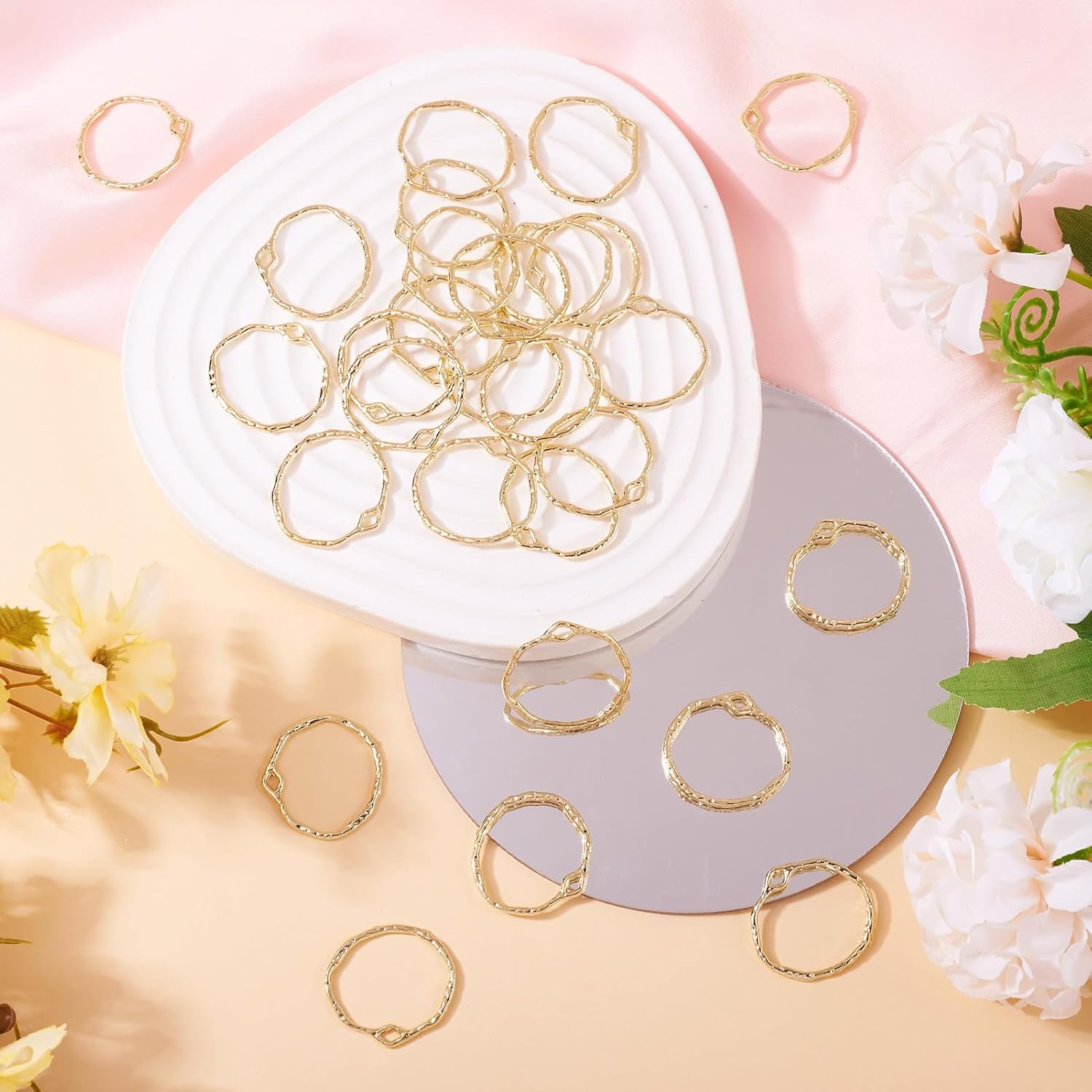 FASHEWELRY 100Pcs Alloy Ring Open Back Bezel Pendants Light Gold Hollow Mold Pendants Pressed Flower Frame Charms for Resin Earrings Necklace Jewelry Making - Image 6