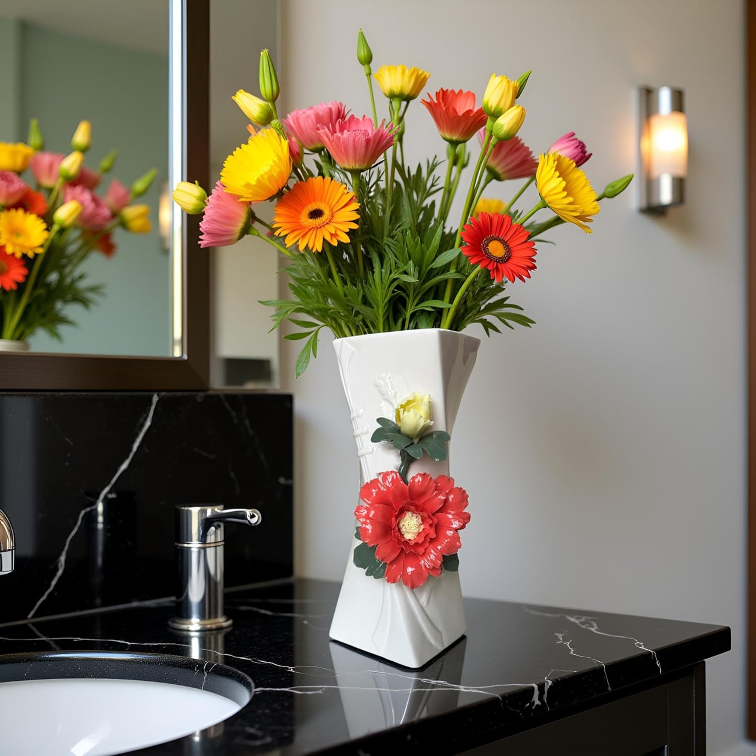 MTME Porcelain vase with Flowers, Memorabilia, Wedding Gifts, Aesthetic Sculpture Home décor (Red)