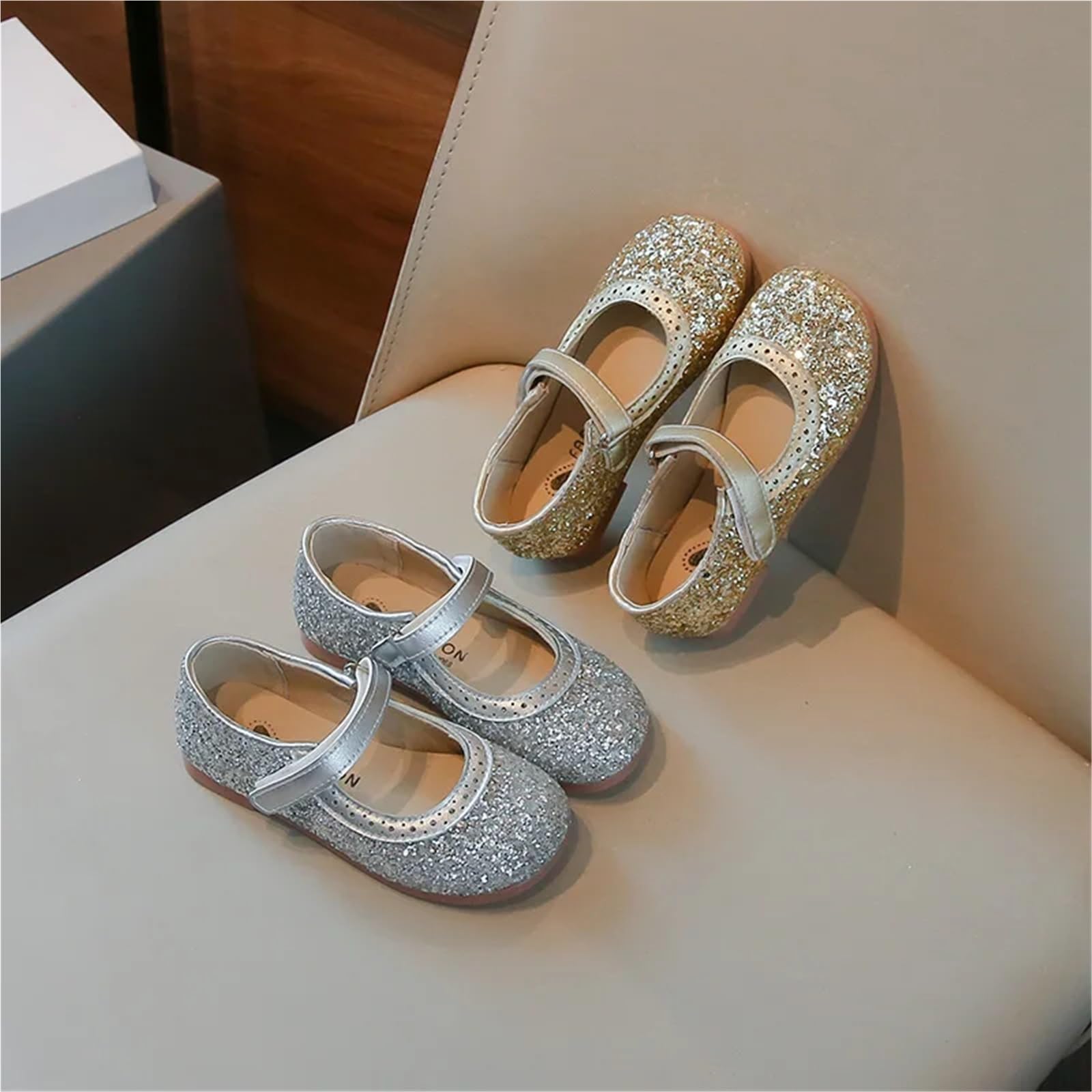 Zapatos de princesa for niña con lentejuelas brillantes doradas y plateadas, planos, de punta redonda, elegantes for otoño.(Silver,27-insole16.6cm)