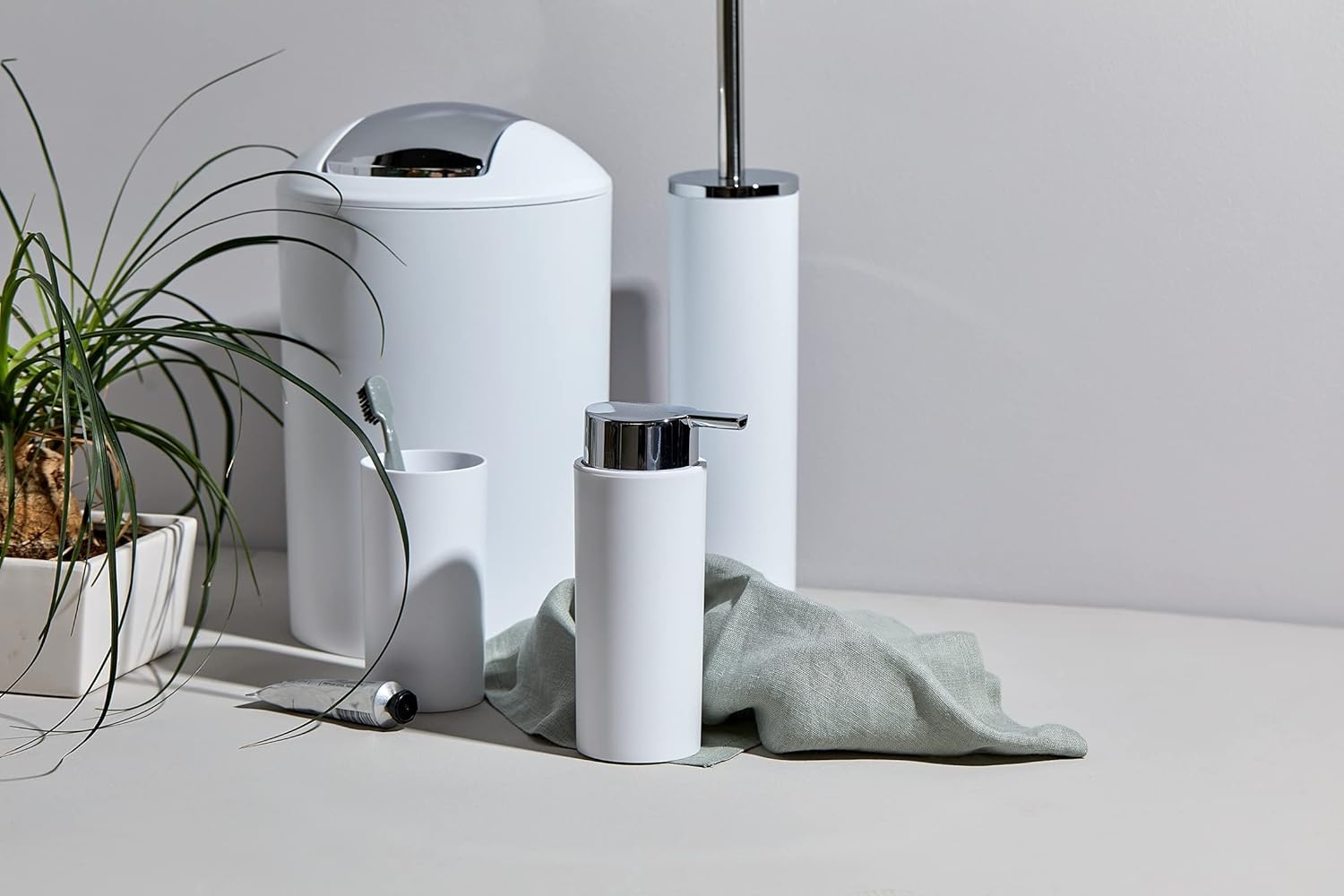 WENKO White Bathroom Accessories, 4 Piece Set, Toothbrush Cup, Trash Can, Soap Dispenser, Toilet Brush Holder, Bathroom Sets Complete, Matt, Plastic/Stainless Steel