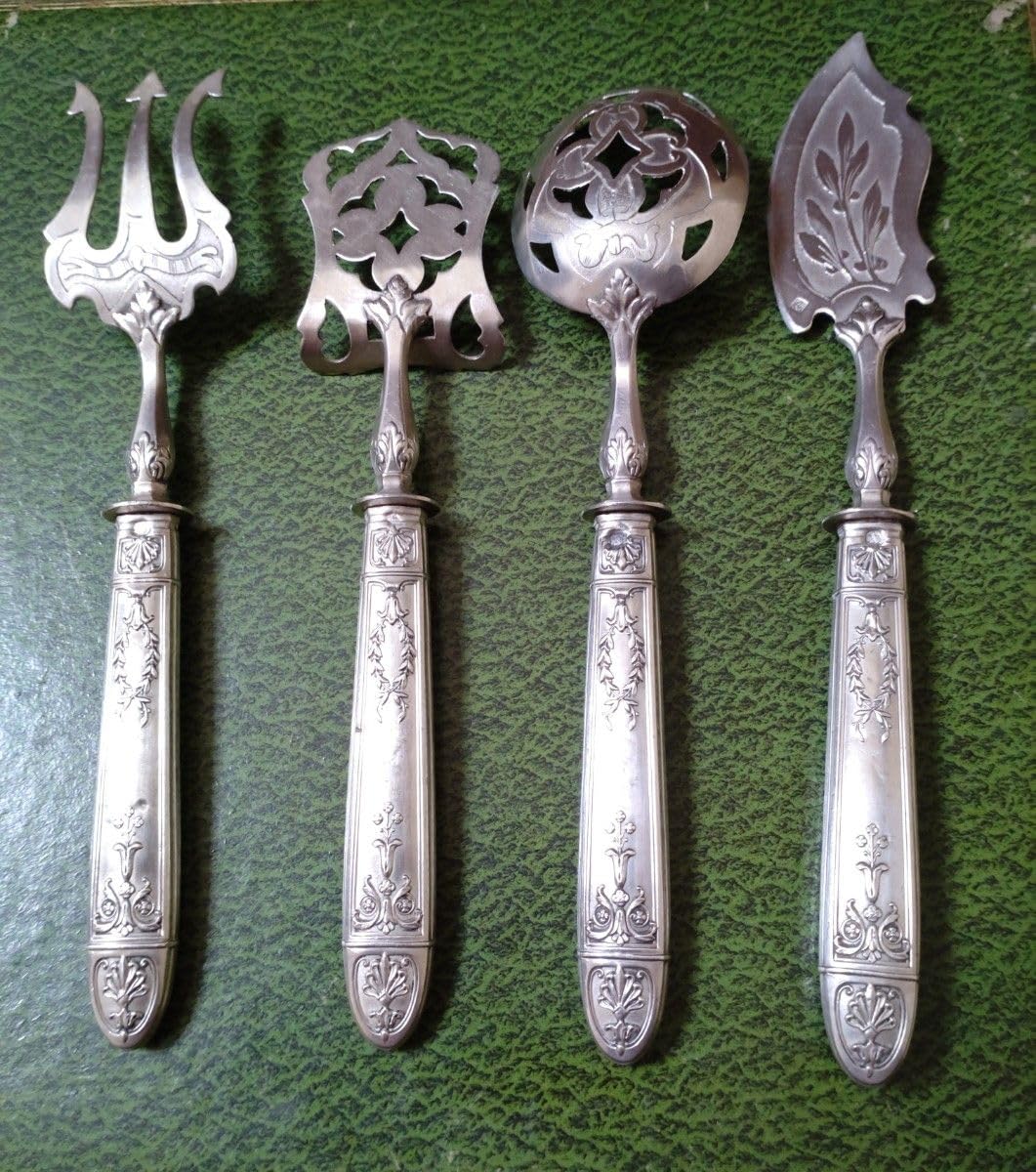 Amazon | 銀製 フランス デザート用 カトラリー4本セット 1900年初頭 Amazon | 銀製 フランス デザート用 カトラリー4本セット 1900年初頭