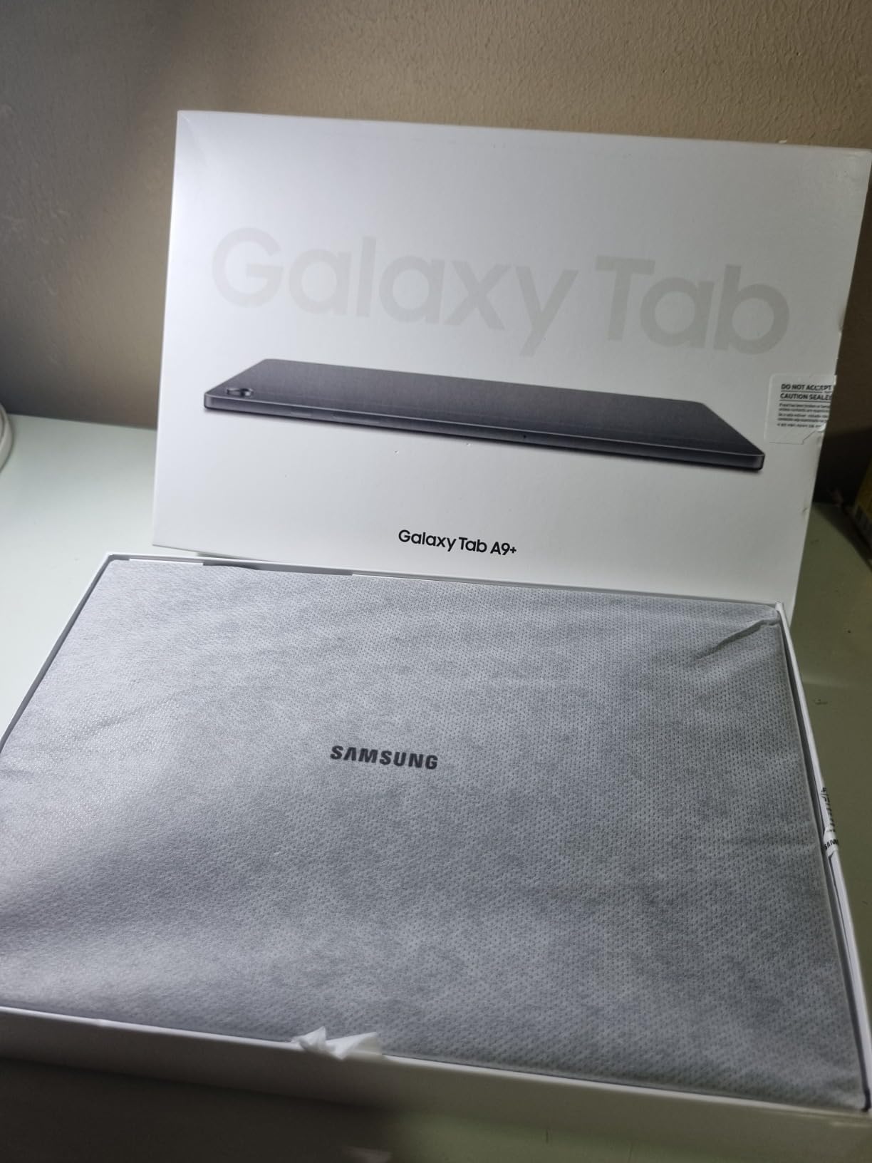 Galaxy Tab A9+, Wifi, 11' polegadas, 4GB RAM, 64 GB, CÃ¢mera