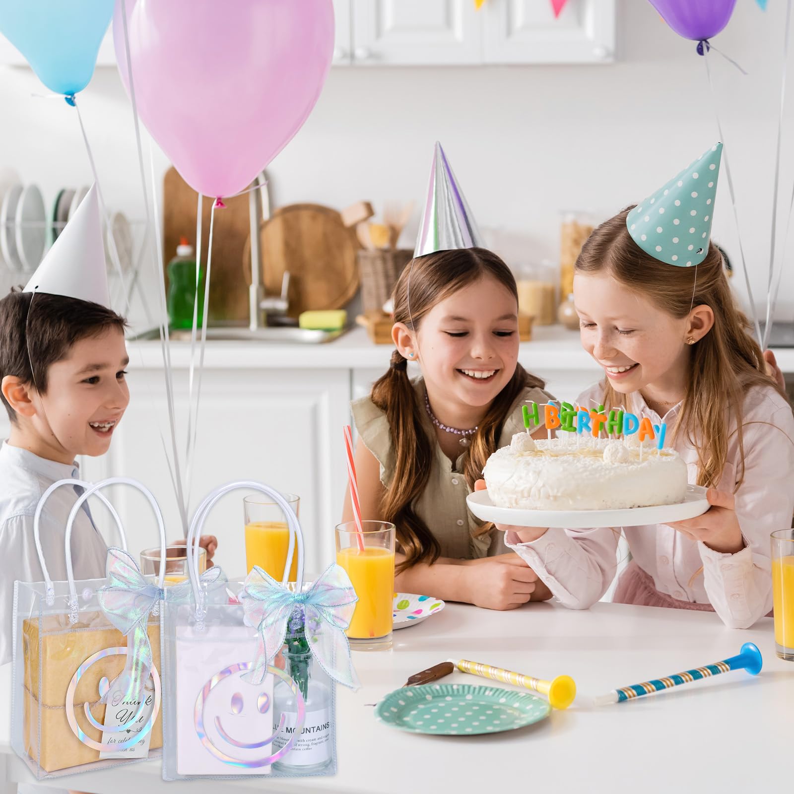FYSUIMU 24 bolsas de regalo holográficas de PVC transparente con asa para regalo de fiesta con cara feliz con cinta para bodas, cumpleaños, baby shower