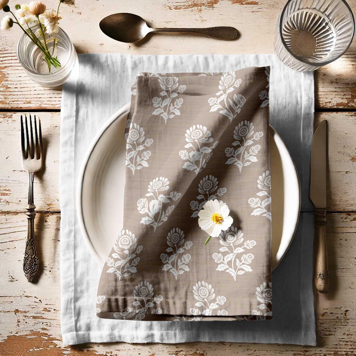 Servilletas de algodón floral para vestir tu mesa con elegancia en cenas especiales
