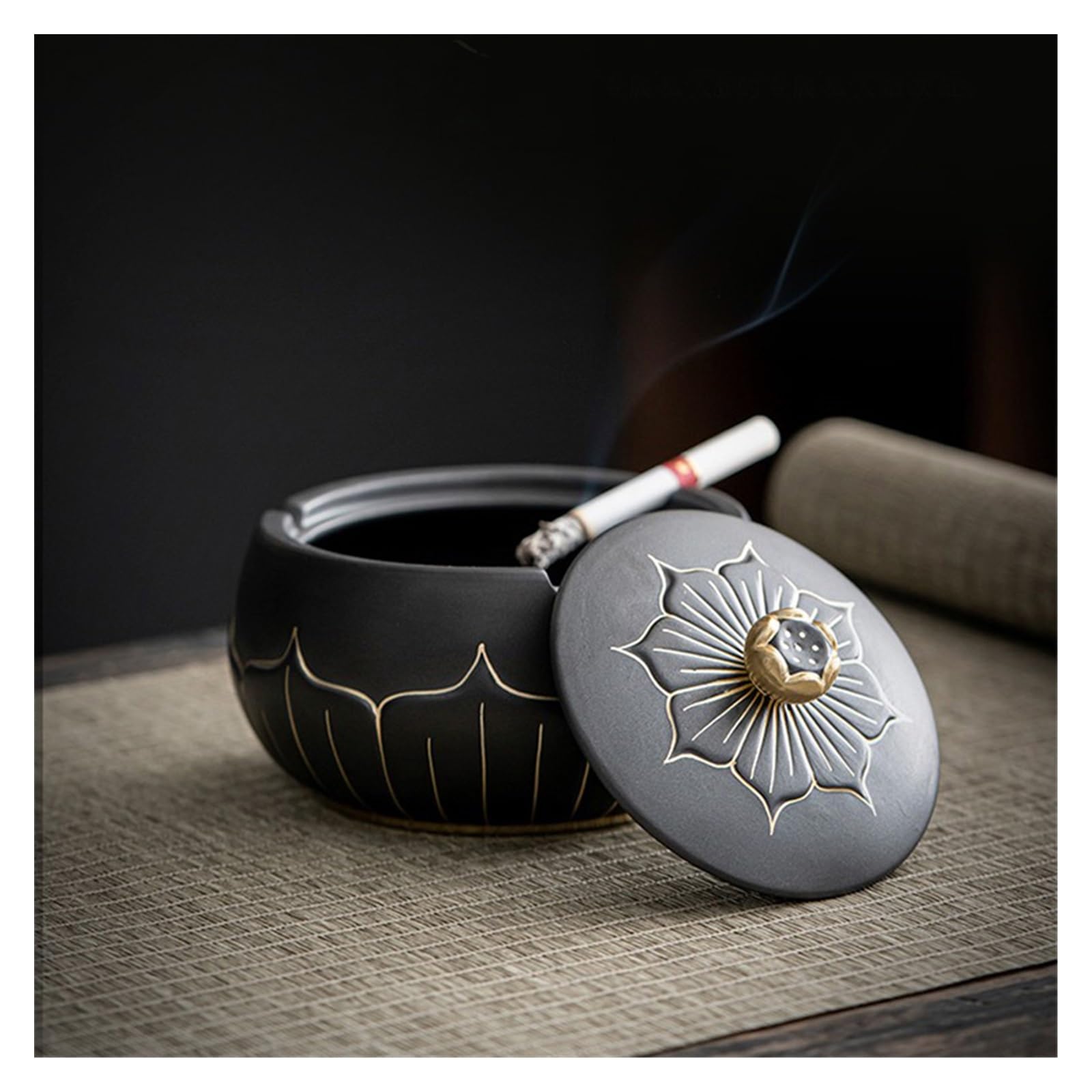 Decorativo per interni Posacenere in Ceramica con Coperchio, Nero da Esterno, for Sigarette Facile Pulire for Home Office Cafe Garden Patio da scrivania