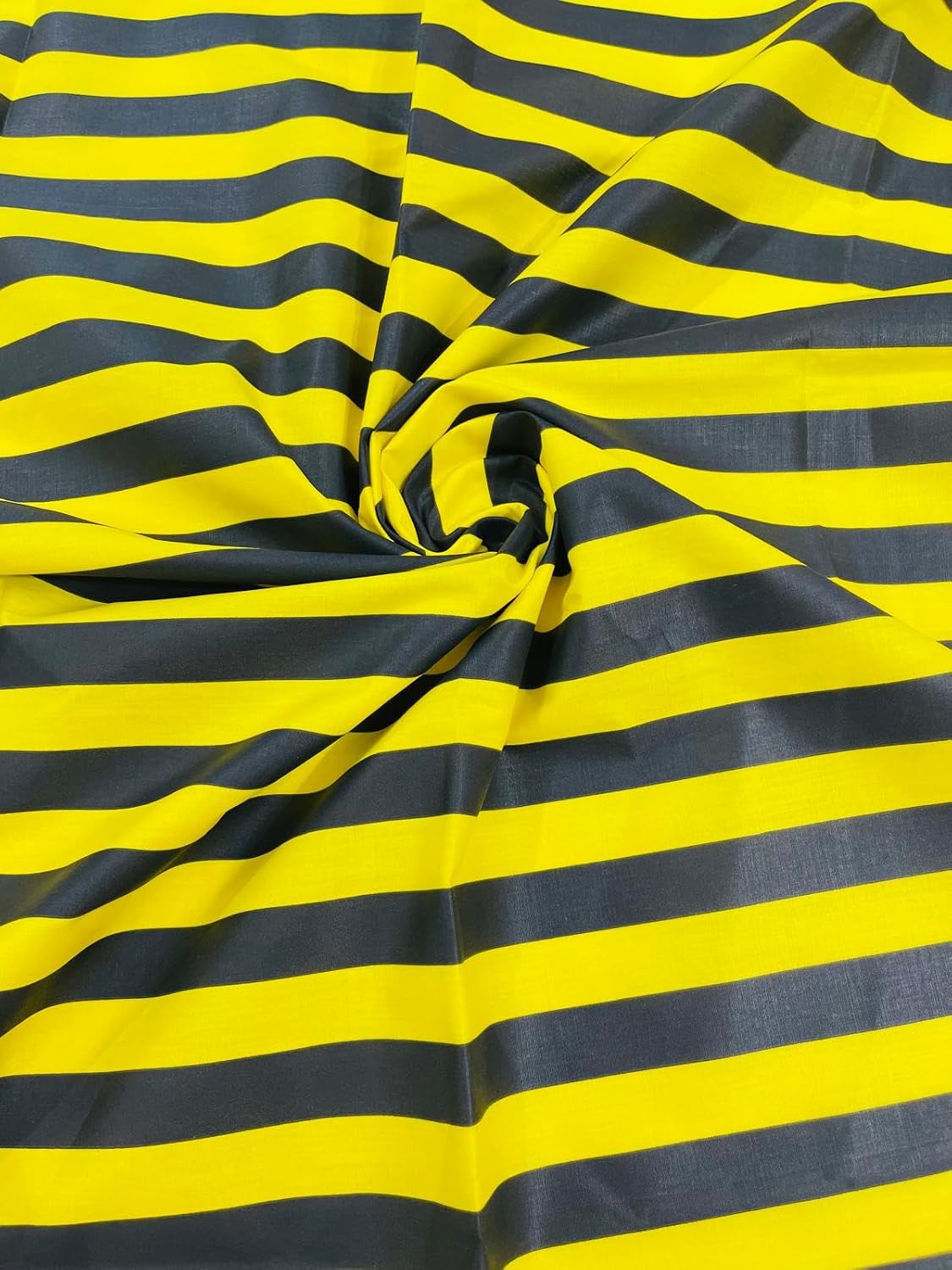 New Creations Fabric & Foam Inc, 60" Wide by 1" Stripe Poly Cotton Fabric (White & Navy, by The Yard)