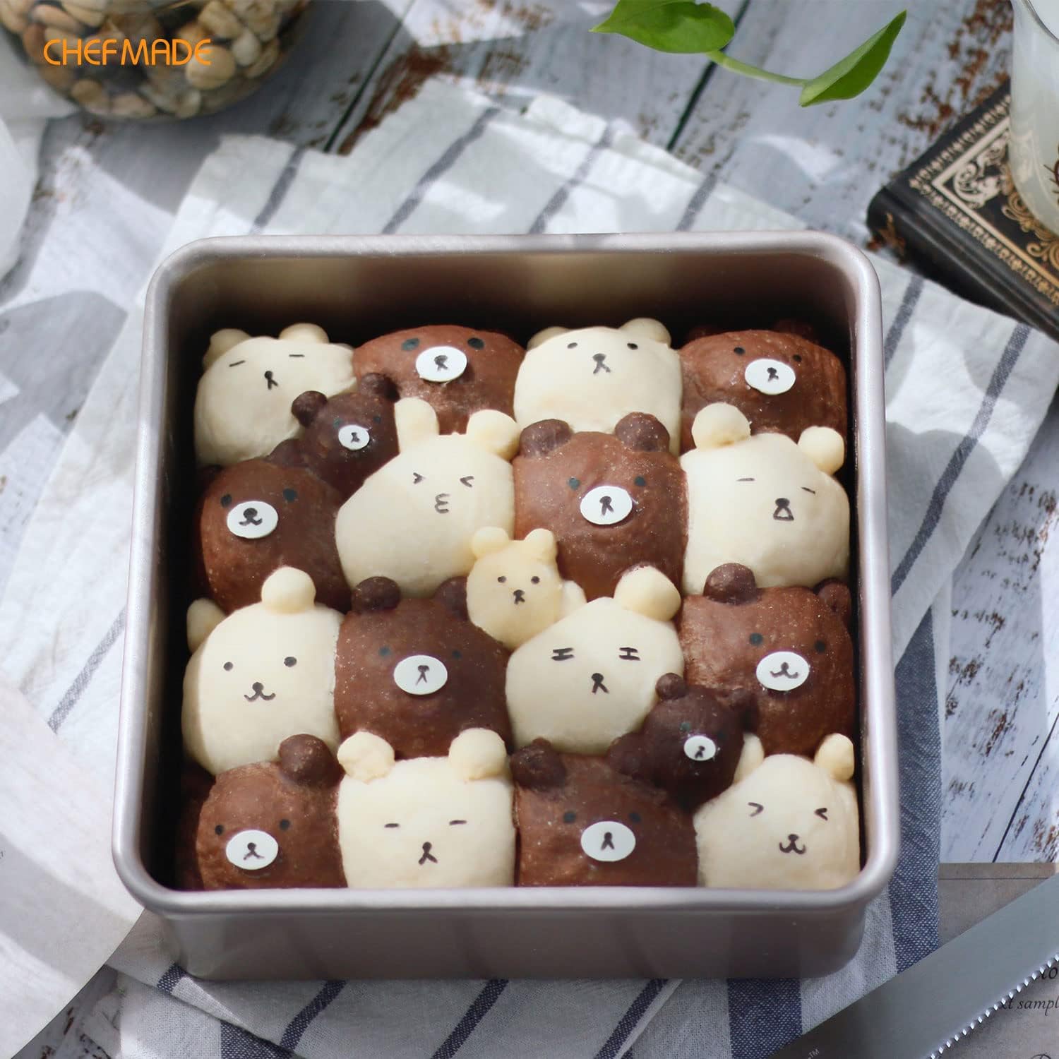 CHEFMADE Square Cake Pan, 8-Inch Deep Dish with Removable Loose Bottom Non-Stick Square Bakeware for Oven Baking (Champagne Gold) - Image 7