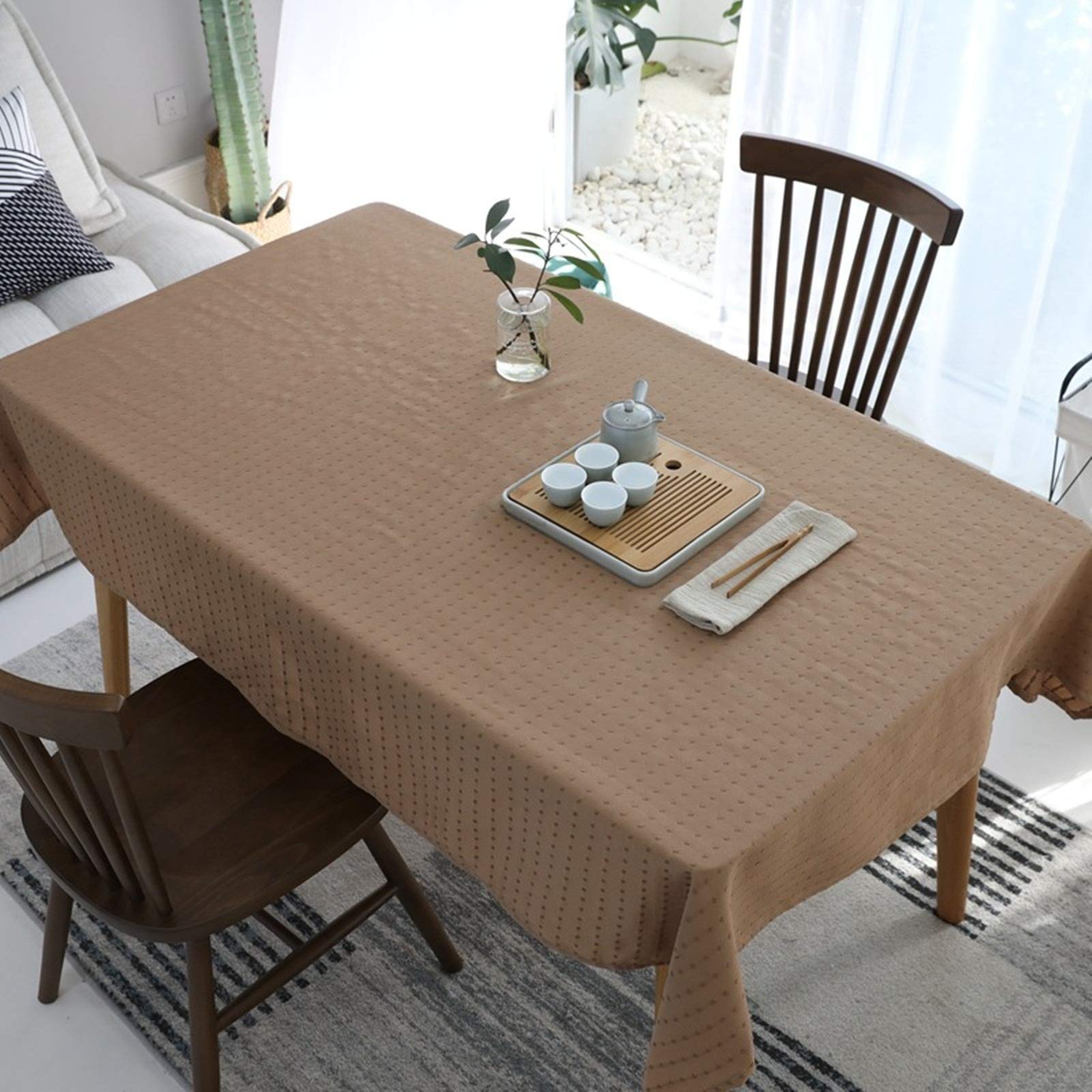 Nappe petits carreaux 140x220cm en polyester résistant pour fond décoratif de buffet