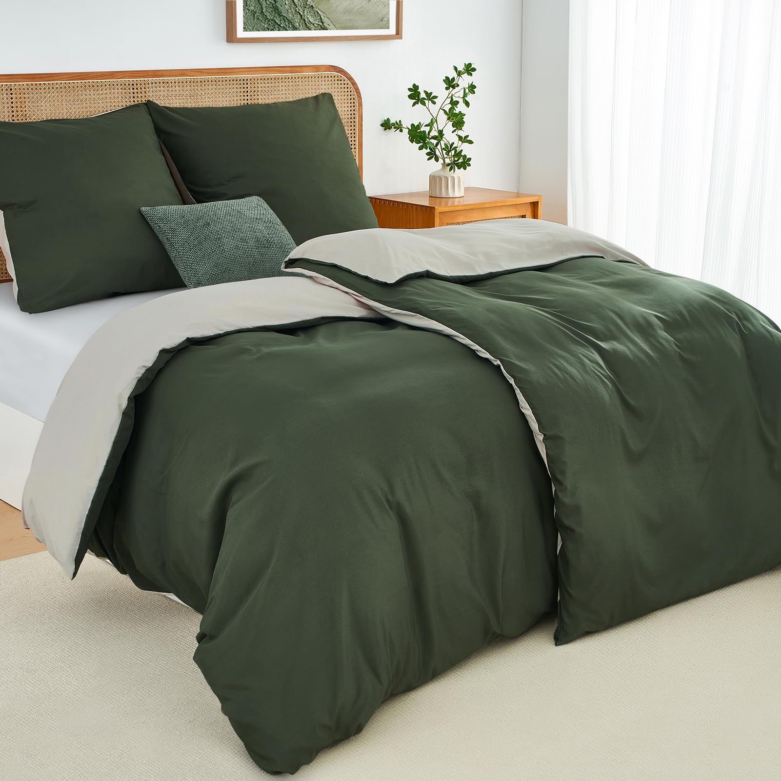 Duvetnova Bettwäsche 135x200 4teilig Olivgrün/Beige Bettwäsche-Sets Superweiche Microfaser ÖKO-TEX Wendebettwäsche, 2 Bettbezüge 135 x 200 + 2 Kissenbezüge 80x80 -alle mit Reißverschluss