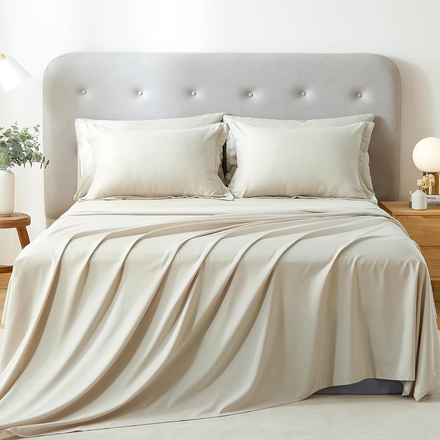 WURUIBO Comforter Set Queen Size, Ultra Soft Bedding Set, Khaki 7 Pieces Bed in a Bag, Bed Set for All Seasons, Bed in a Bag with Comforter, Flat Sheet, Fitted Sheet, Pillowcases, Pillow Shams