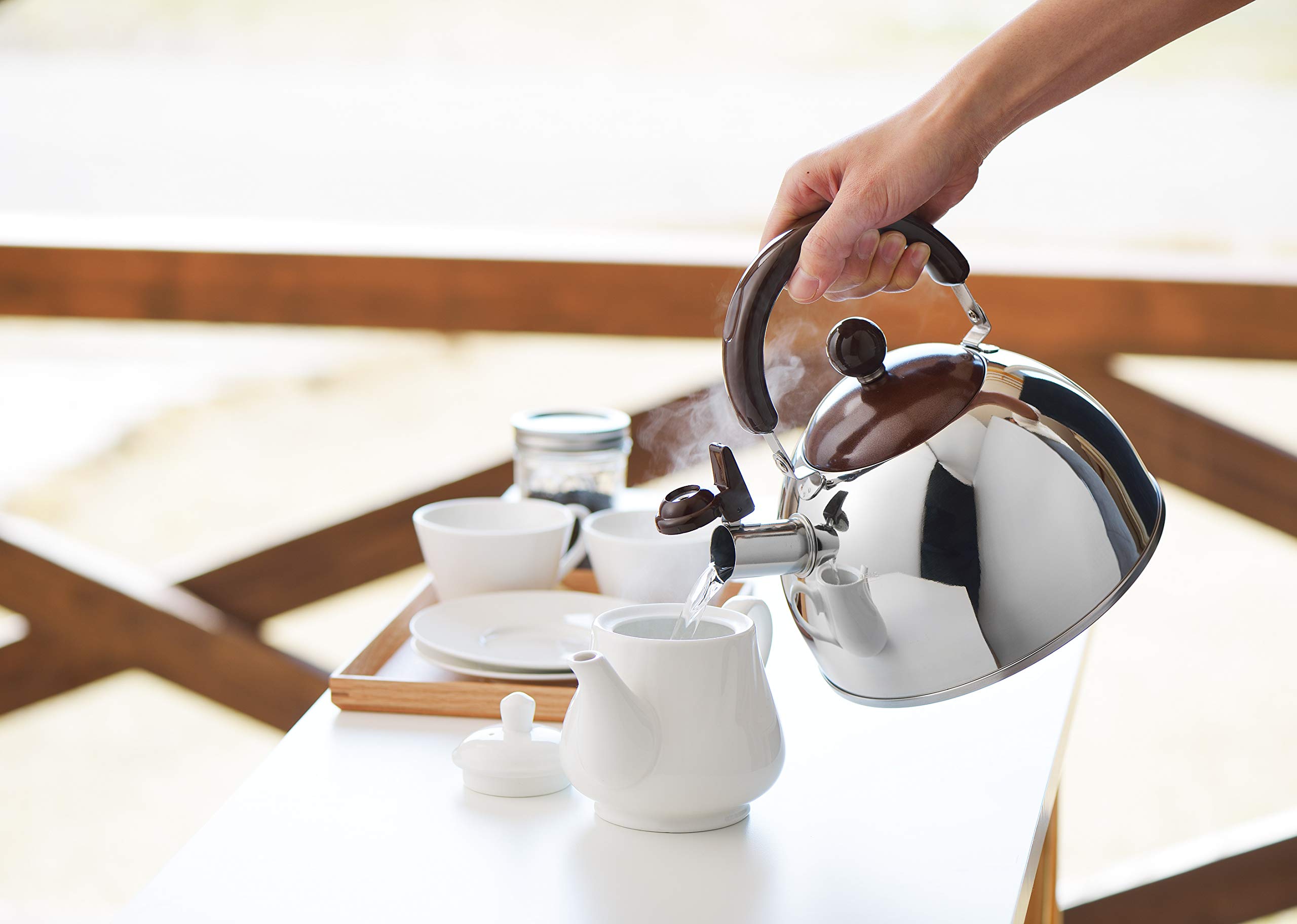 Yoshikawa SJ2433 Kettle, Whistling Kettle, Made in Japan, Compatible with Gas Fire, 0.3 gal (1.8 L), Chocolate, Brown