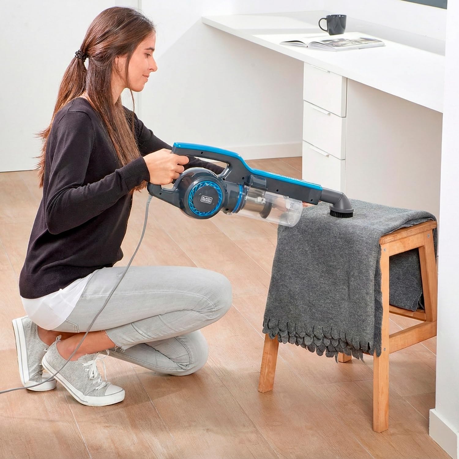 Black Decker Es9480030B Вертикальный пылесос синий 600 Вт 240 В