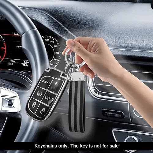 Miniatura 6 de Llavero de automóvil con bandera estadounidense con traje de aleación de zinc, llavero universal de cuero para hombres y mujeres (plateado)