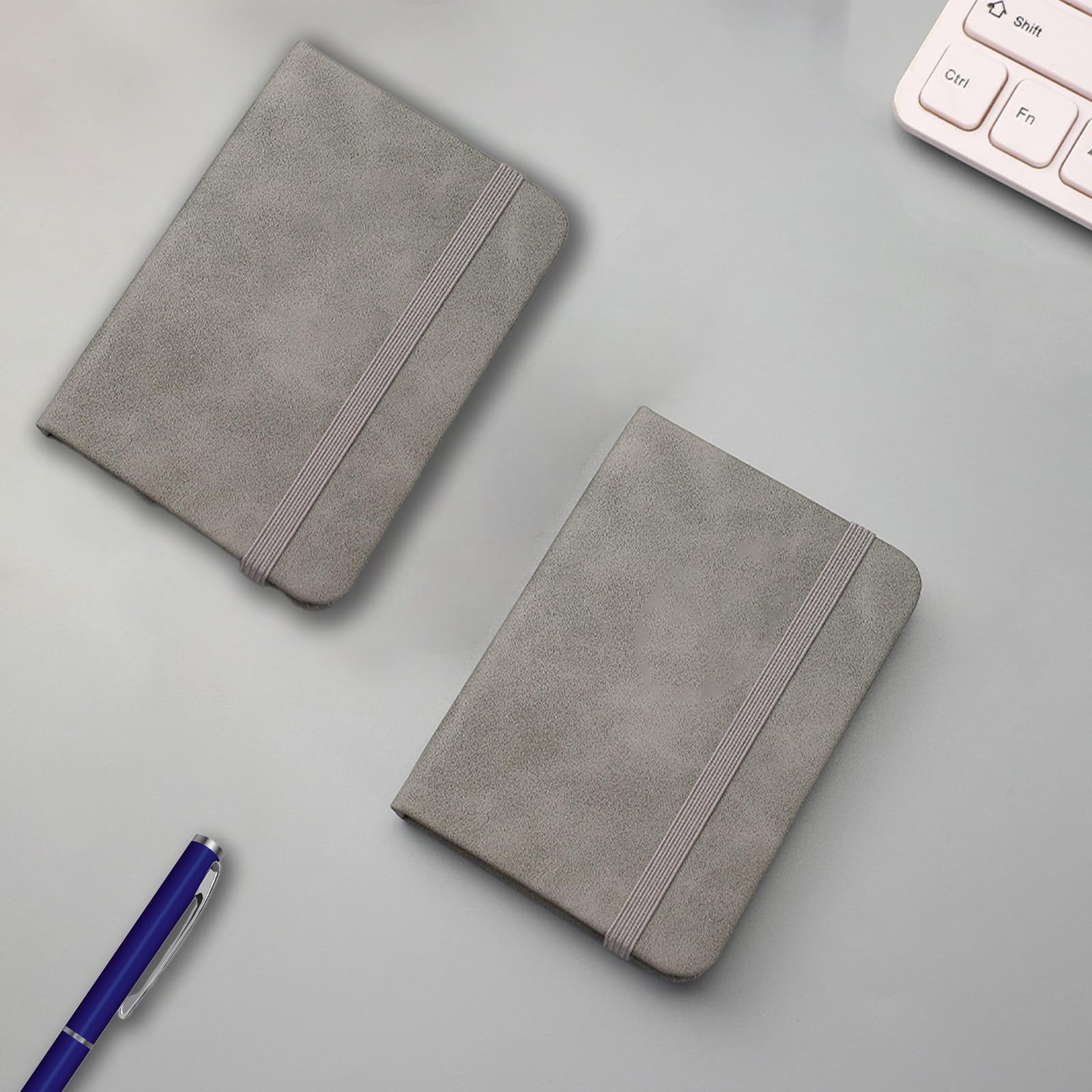 Confezione da 4 piccoli quaderni tascabili, 7,6 x 11,2 cm, copertina rigida con carta spessa a righe, 200 pagine, copertina in pelle, mini blocco note (grigio)