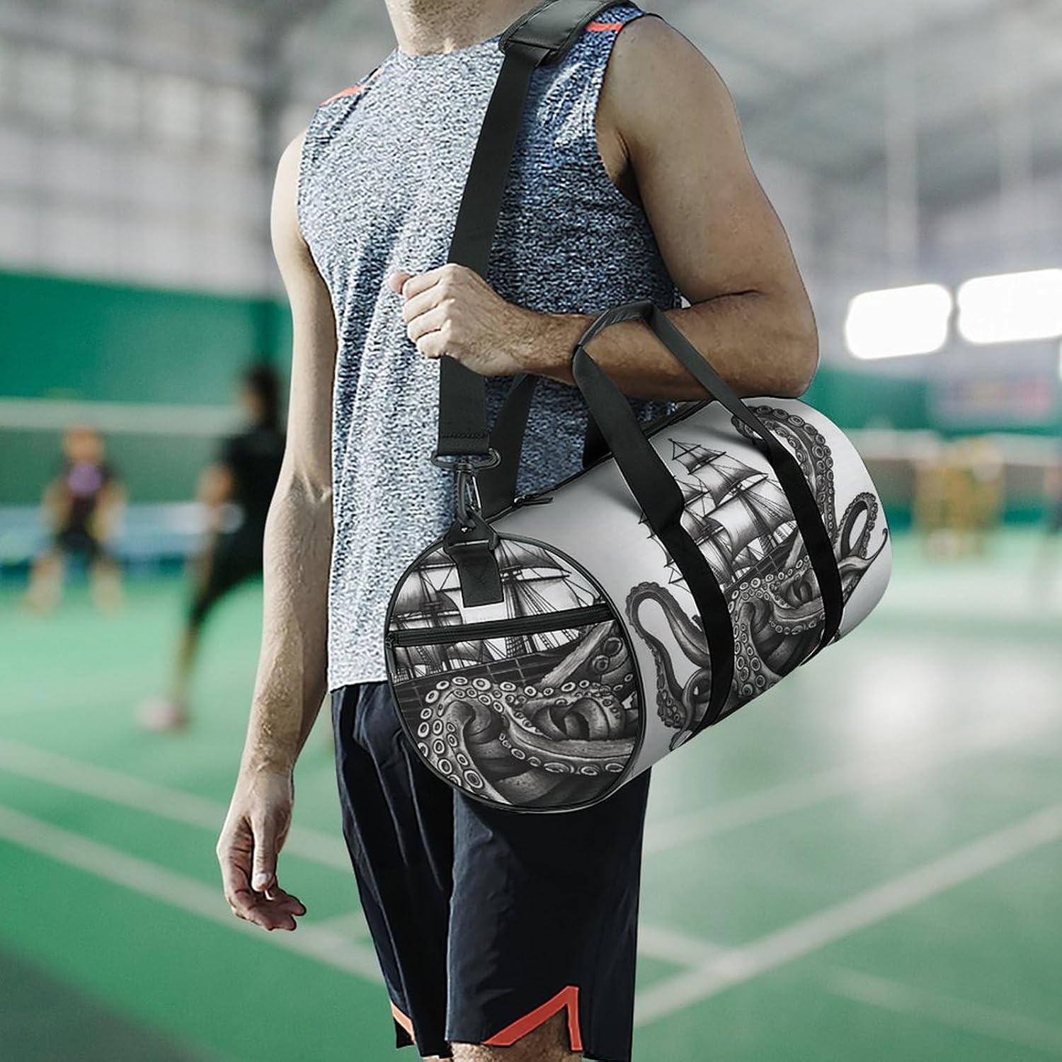 Aesthetic Sports Bag for Women Octopus And Ship Printed Duffle Travel Bag for Men Women Mini Workout Bags Cylindrical Gym Bag