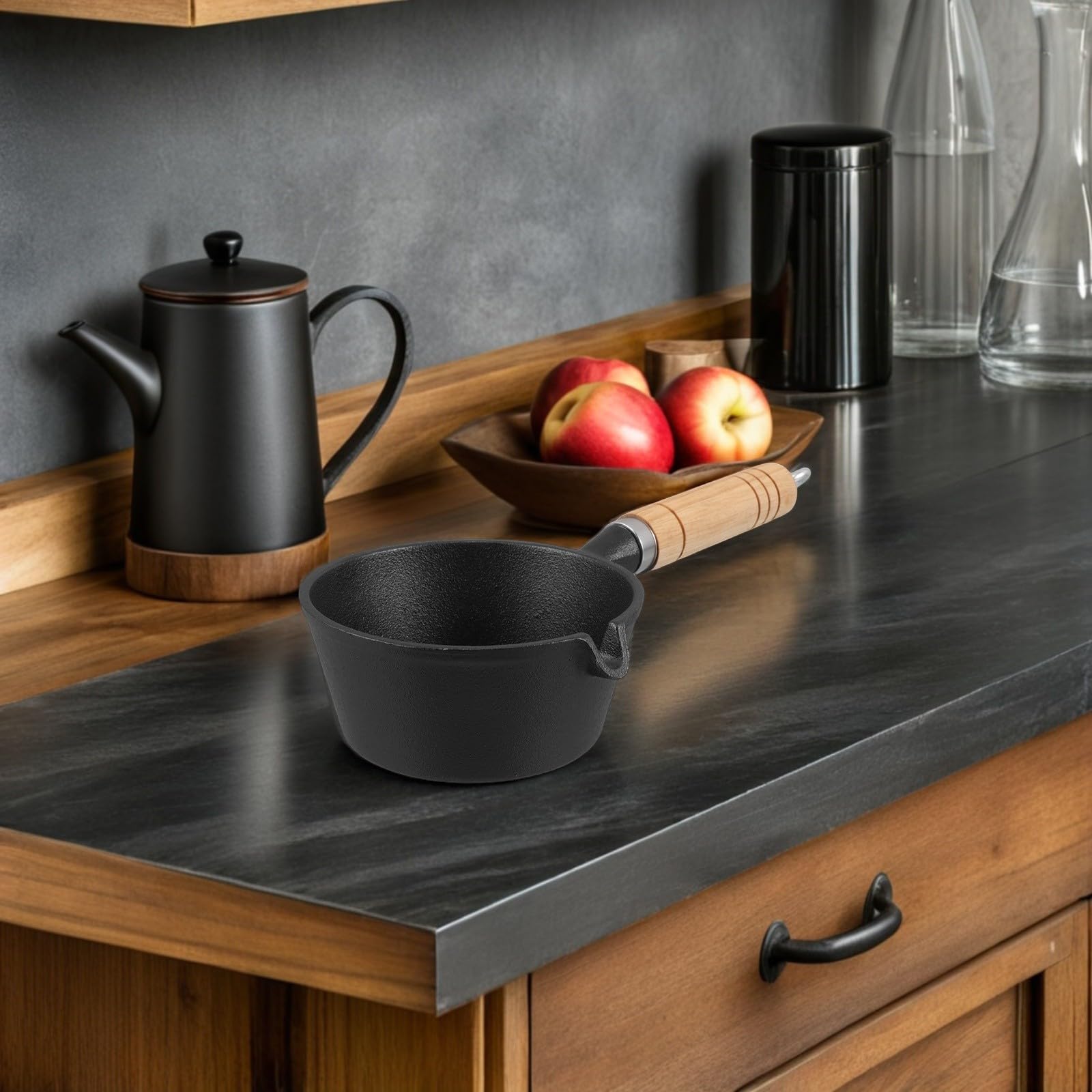 Kleiner Gusseisen Topf 13cm mit Holzgriff für Herd und Induktion Multifunktionale Butterpfanne und Bratpfanne für Frühstück und Tägliche Nutzung