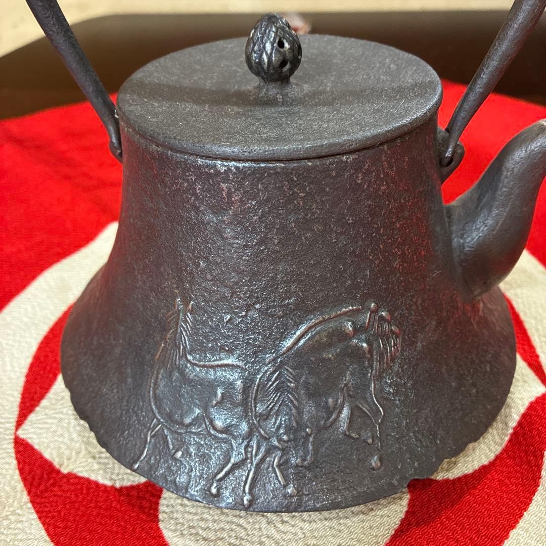アンティーク南部鉄器　鉄瓶　藤枝工房　釜師　昌行造　富士形　状態良し(^^) Amazon.co.jp: アンティーク南部鉄器 鉄瓶 藤枝工房 釜師 昌行造 富士