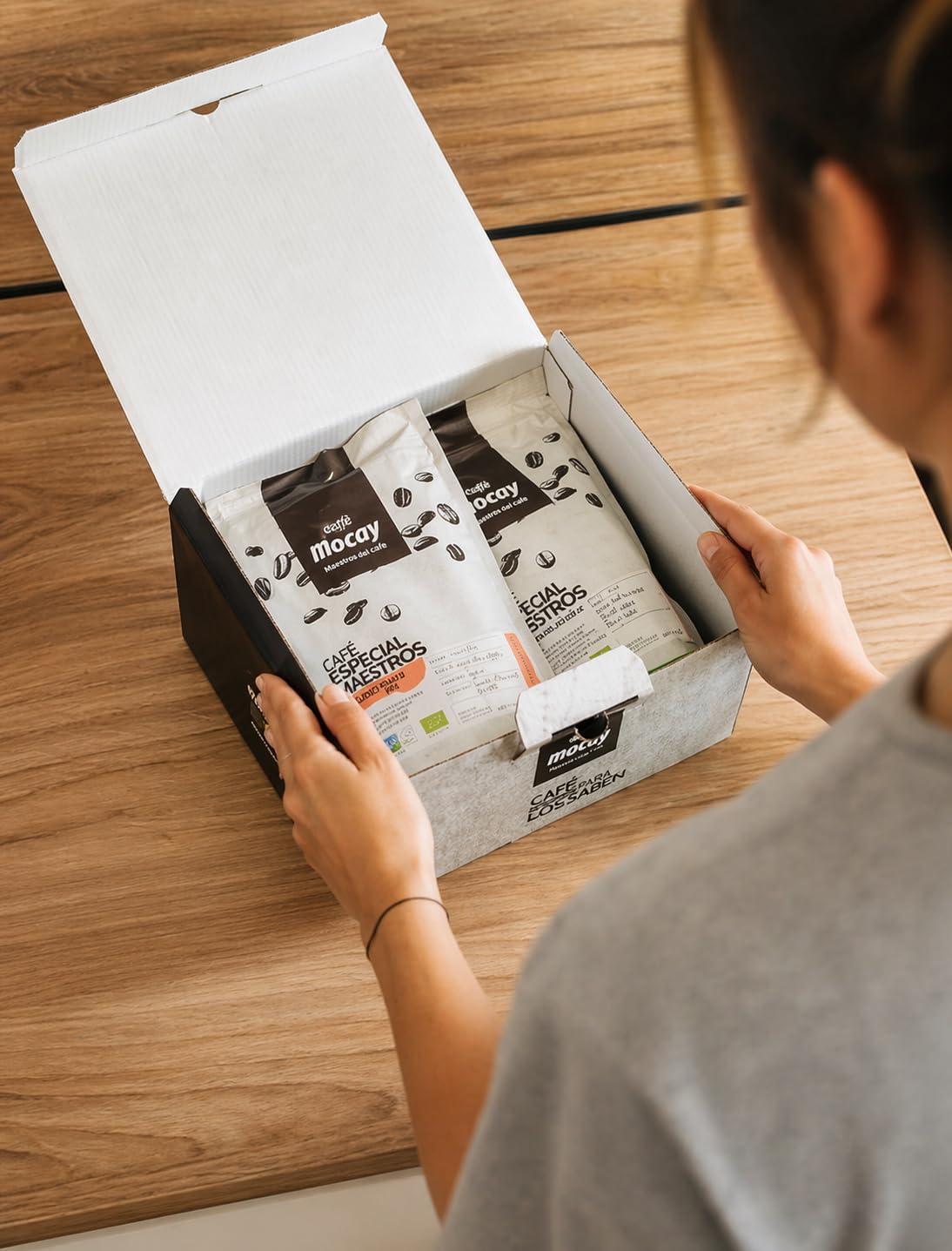 MOCAY - PACK OFICINA GRANO - Grano Maestro y Café Grano Ecológico Descafeinado + Vaso de Mocay de Regalo
