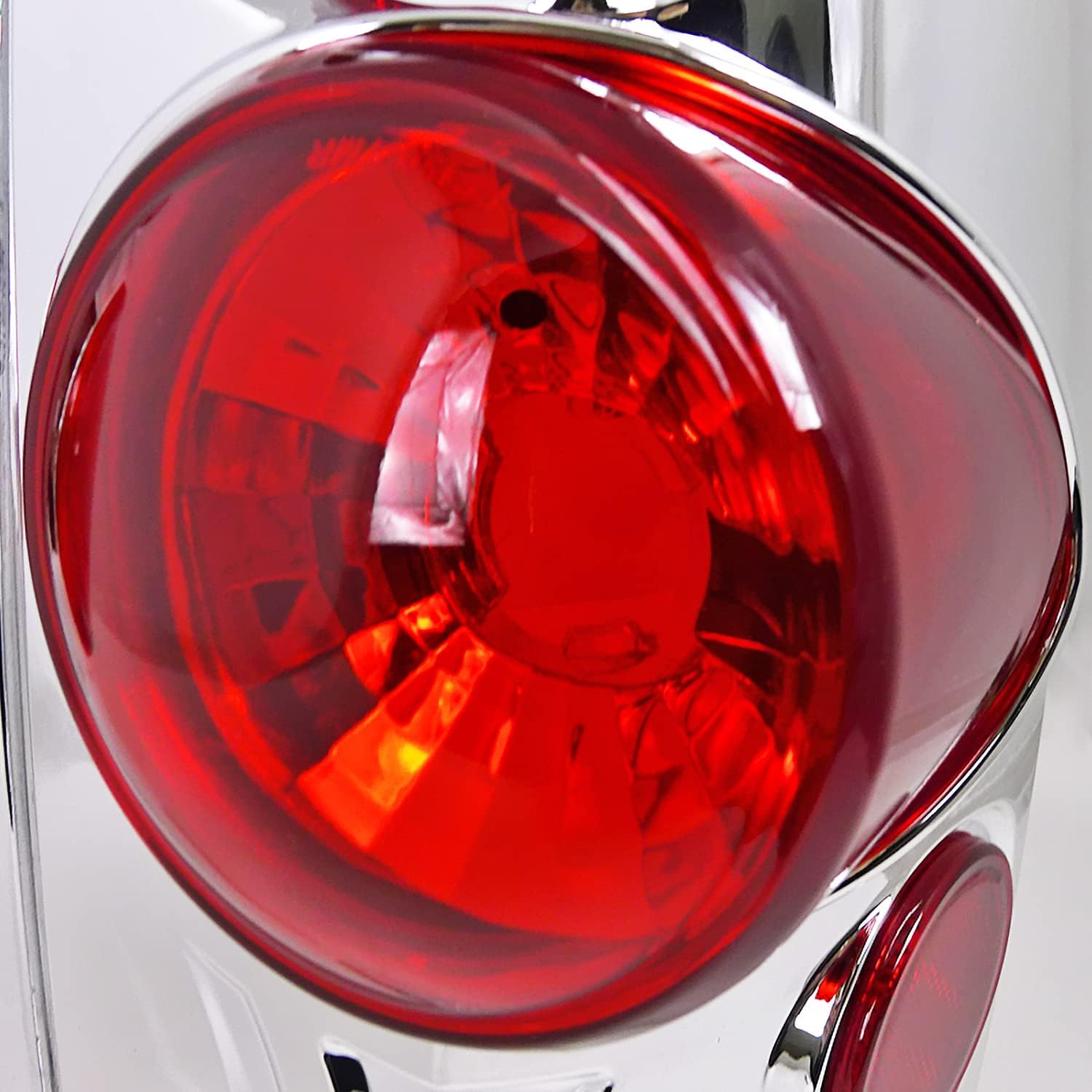 SPEC-D TUNING Chrome Tail Lights Lamps Compatible with 1997-2003 Ford F-150, 1997-1999 Ford F-250 Light Duty, 1999-2004 Ford F-250/F-350 Super Duty, Left + Right Pair Assembly