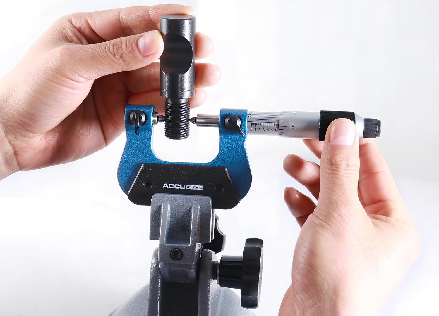 Accusize Industrial Tools 0-1'' by 0.001'' Screw Thread Micrometer with 5 Anvil in Fitted Box, S916-C750