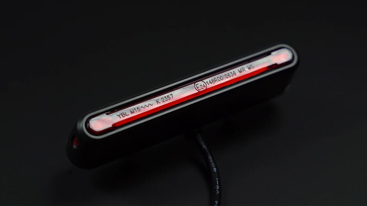 AXA Achterlicht | Juno | 6-12V | E-Bike | Rood AXA AXA Achterlicht | Juno | 6-12V | E-Bike | Rood AXA