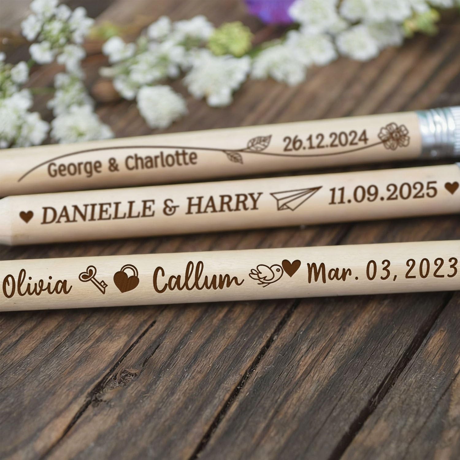Individuell Gravierte Holzstifte Mit Radiergummi Für Die Hochzeit, Personalisierte Stifte Mit Namen Für Gästebücher Und Sitzpläne, Hochzeitsgeschenke Für Die Gäste(100pcs)