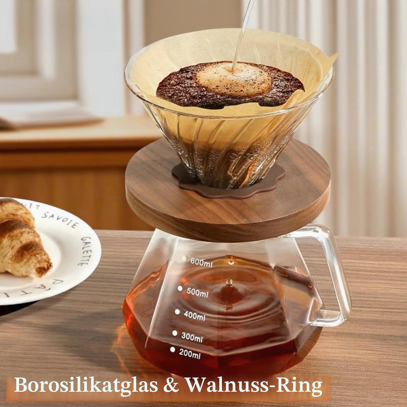 Pour Over Kaffeebereiter-Set 600 ml Borosilikatglas Kaffeeserver mit Glasdeckel 50 Papierfilter Walnuss-Griff