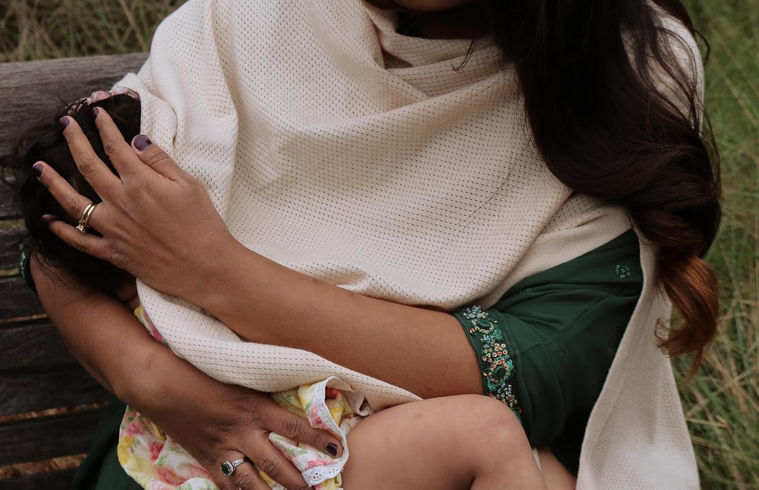 The 'Cove' Nursing Cover by Wild & Tender™ | Soft to skin, breathable, full coverage