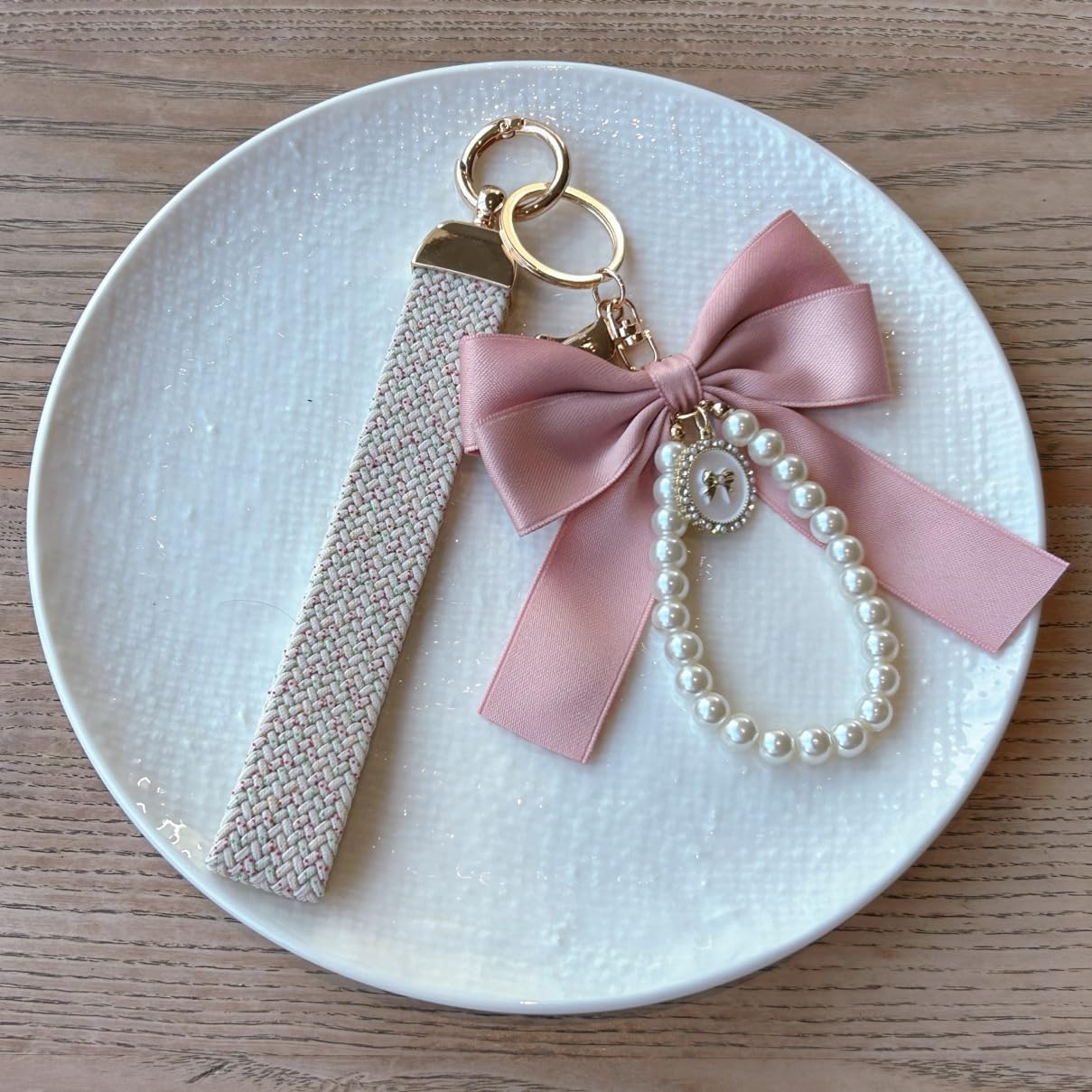 Wristlet Keychain for Women Wrist Lanyard for Keys Wristlet Strap Keychain Wristlet with D-ring and Cute Bow Keychain