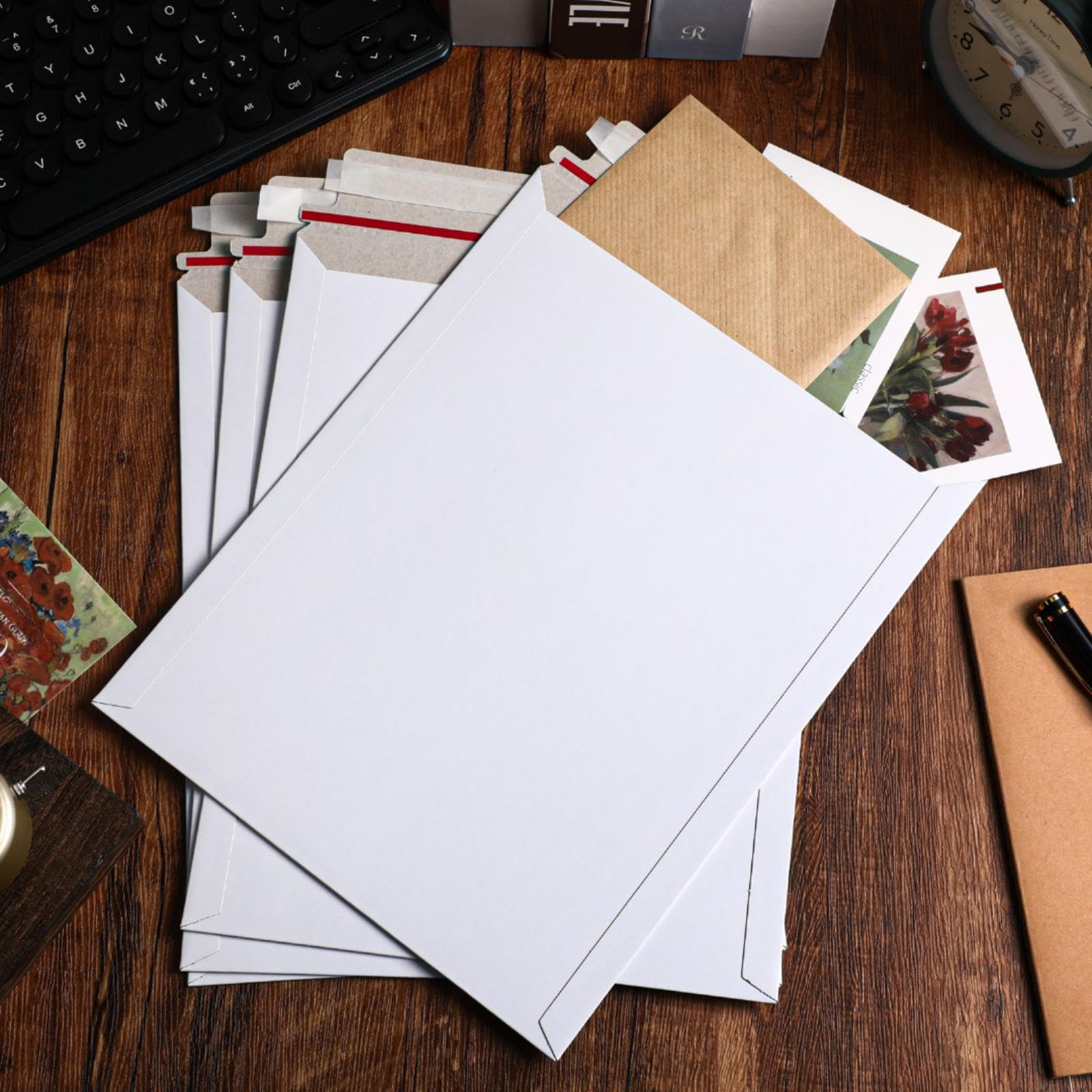 Fainne Lot de 150 enveloppes rigides en carton refermables pour l'expédition de photos, images, papiers, fichiers, CD, magazines, bandes dessinées (blanc)