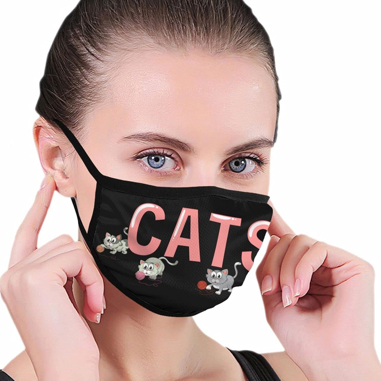 Fashion Face Mask The Cute cat Plays with a Ball of Wool Washable Cloth
