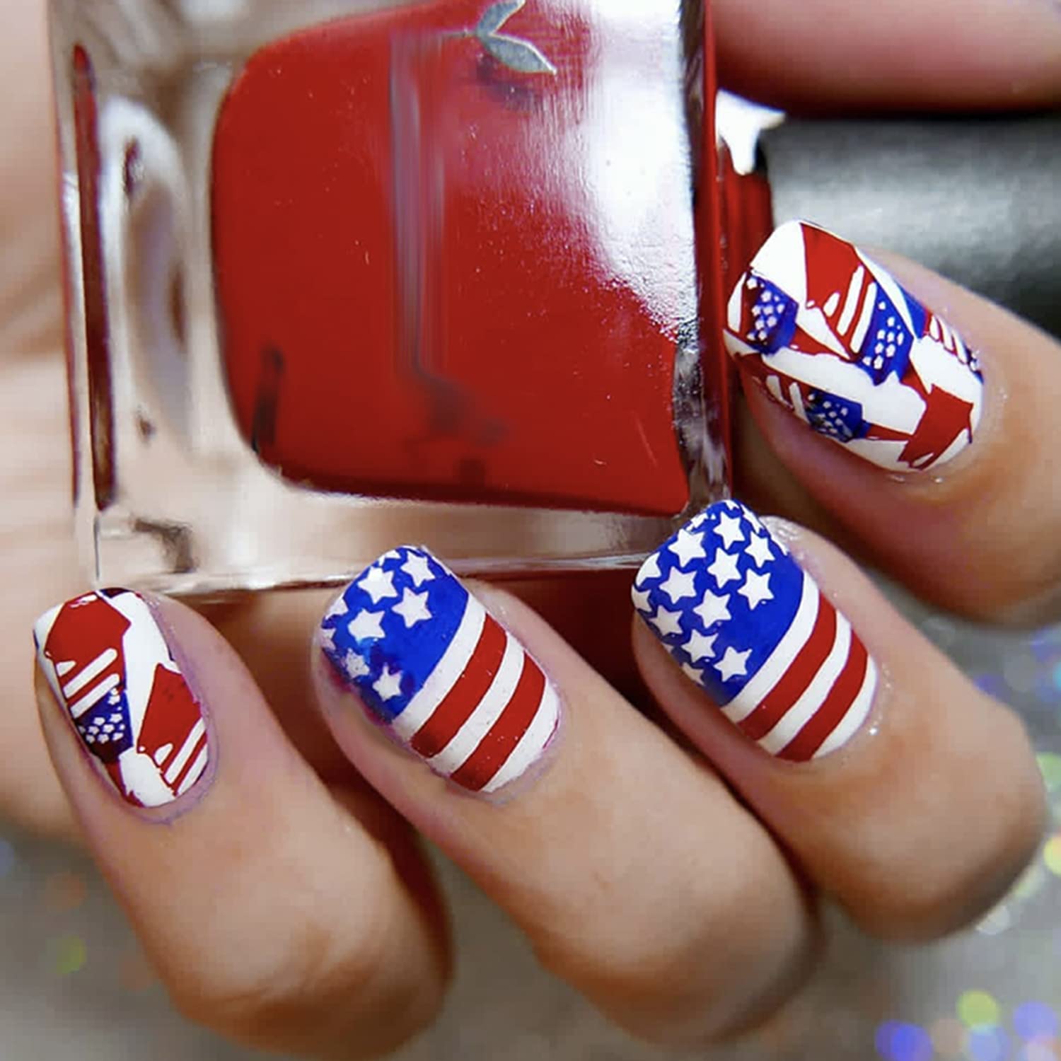 KTAABTR Nails Stars And Stripes Press on Nails Short Independence Day Fake Nails Fireworks Nail Art Patriotic 4th of July False Nails with Design for Women Girls 24 Pcs American Flag Press on Nails