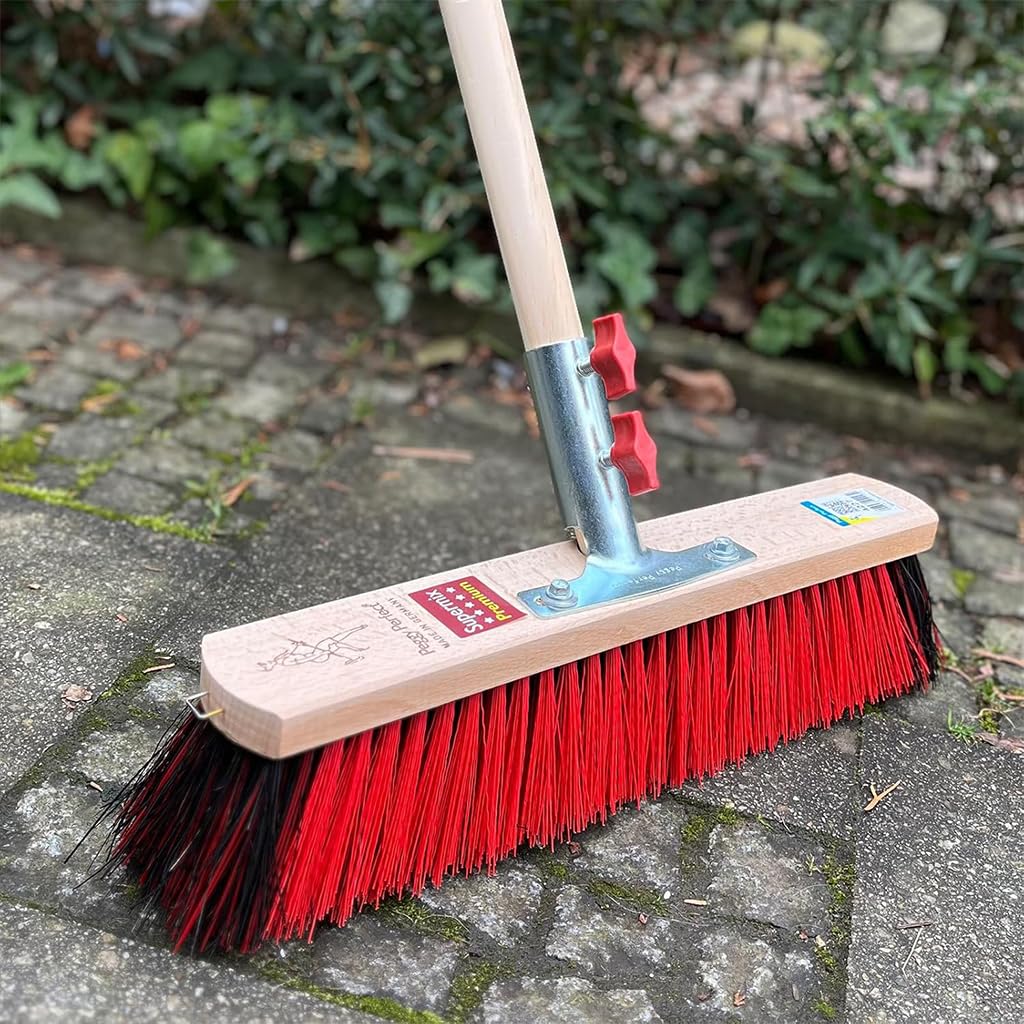 Peggy Perfect Straßenbesen, Saalbesen 40cm mit 1,50m langem, Ø2,8cm Holzstiel. Premium Supermix Borsten - robust & nassfest. Patentiertes Stielhaltesystem „Schraubfix Plus“.