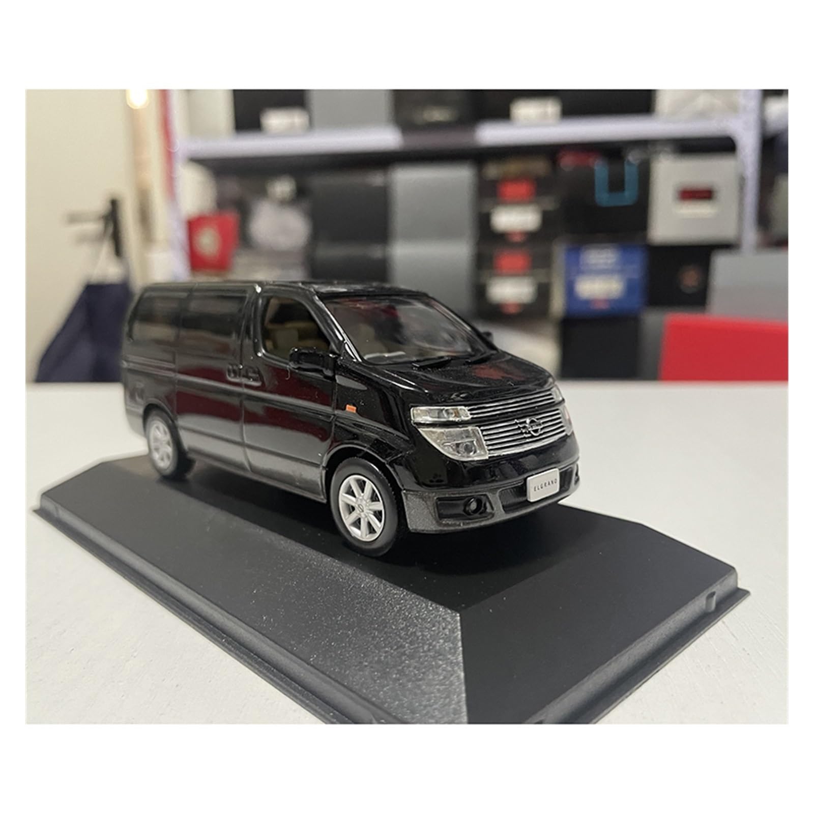 Amazon.co.jp: スケールモデル車両 1:43 日産エルグランド MPV 2002