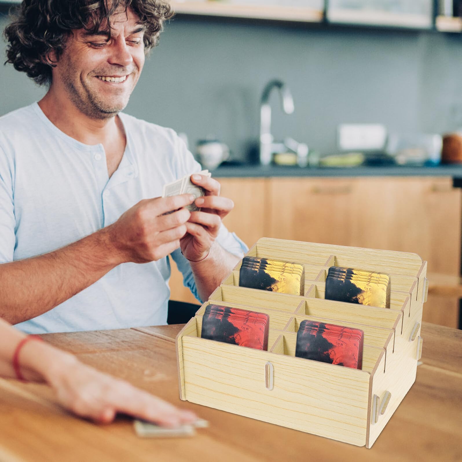 Scatola per Carte da Gioco Multi-griglia in Legno Beige | Capienza Ampia, Trasporto Pratico, per Piccoli Oggetti e Carte da Gioco, Organizer Compatto